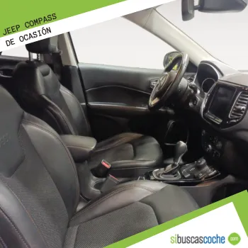 Interior del Jeep Compass de ocasión