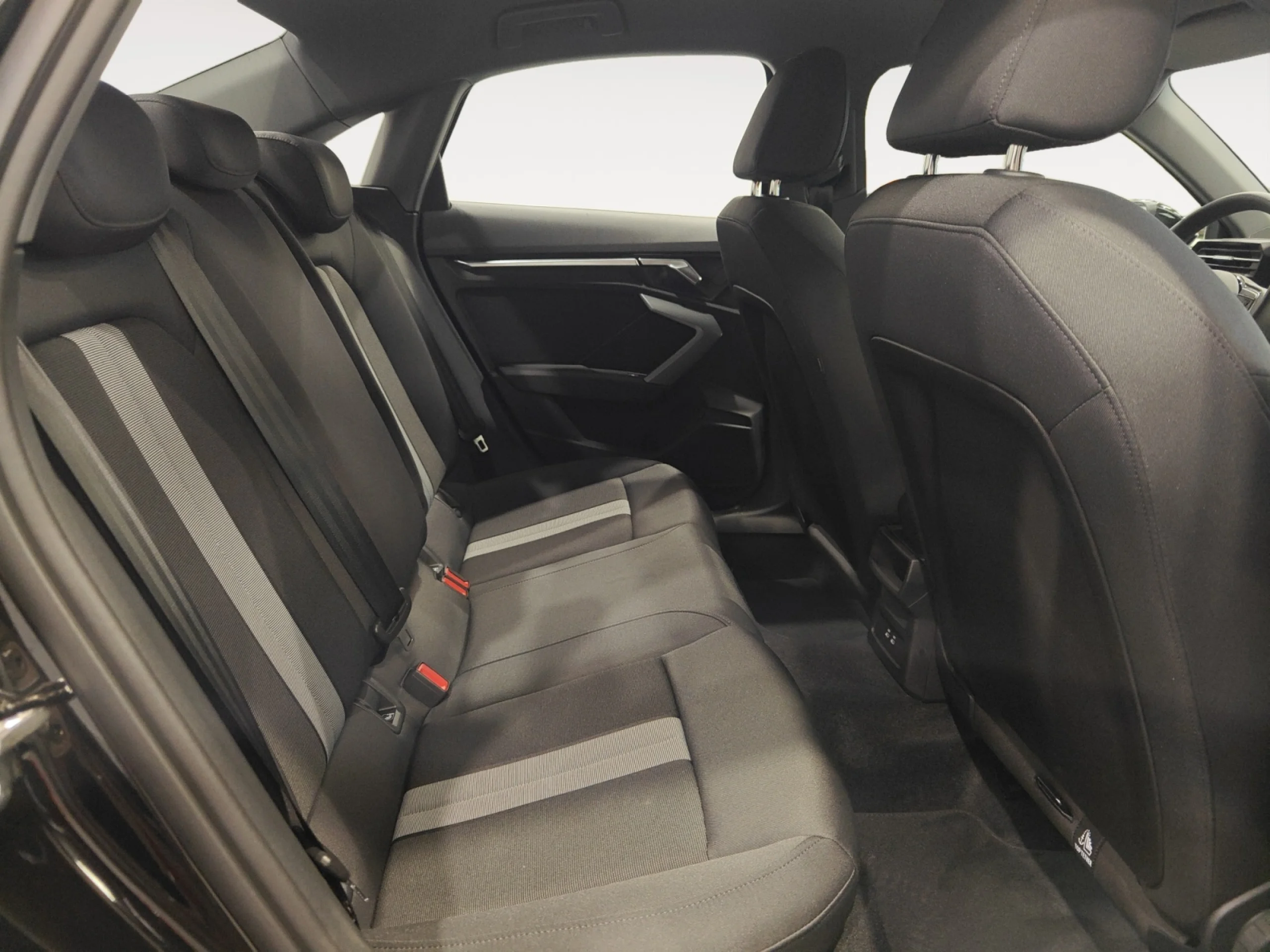 AUDI A3 SEDAN ADVANCED TFSI 85KW S TRONIC - Foto 6