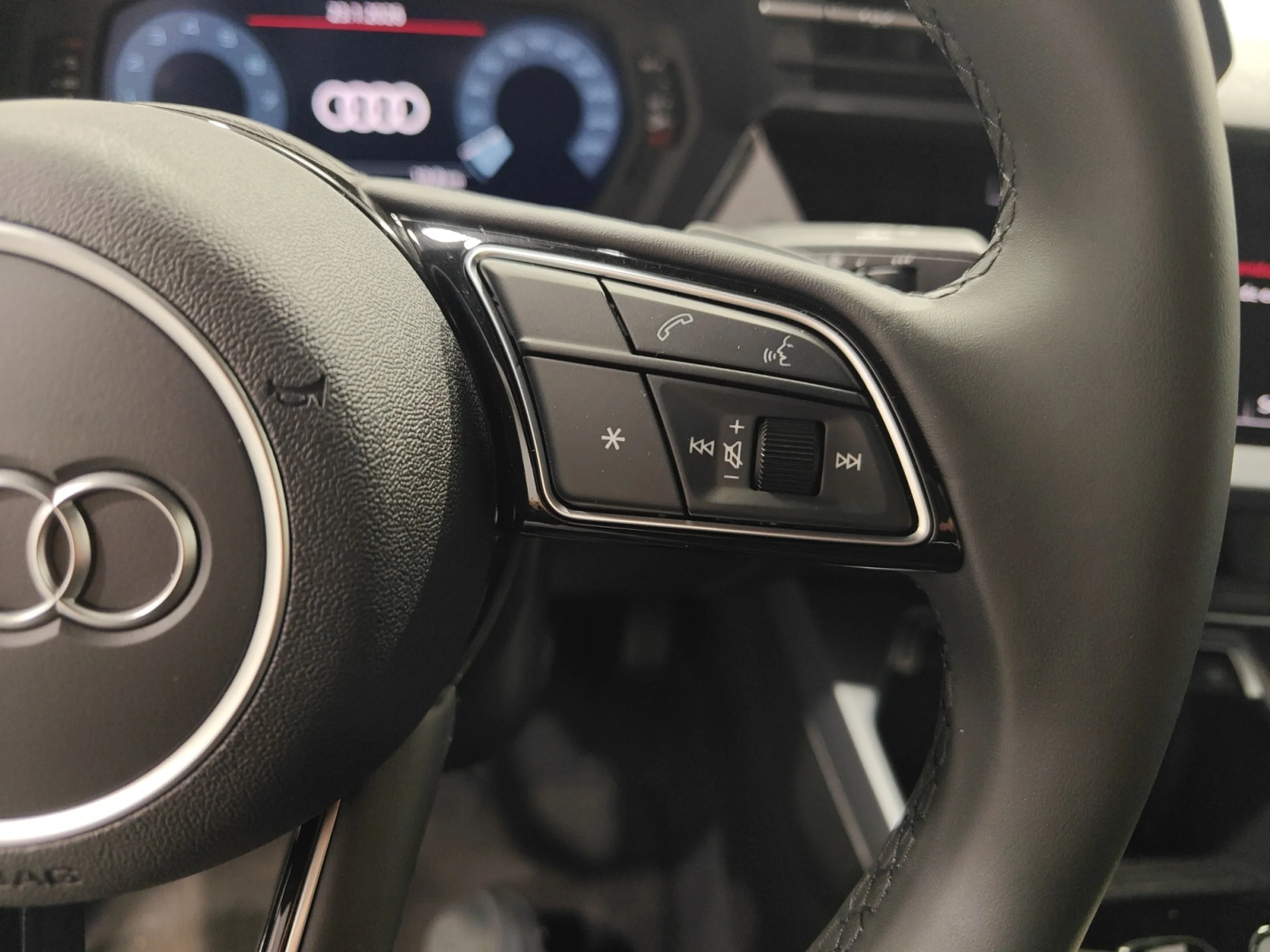 AUDI A3 SEDAN ADVANCED TFSI 85KW S TRONIC - Foto 10