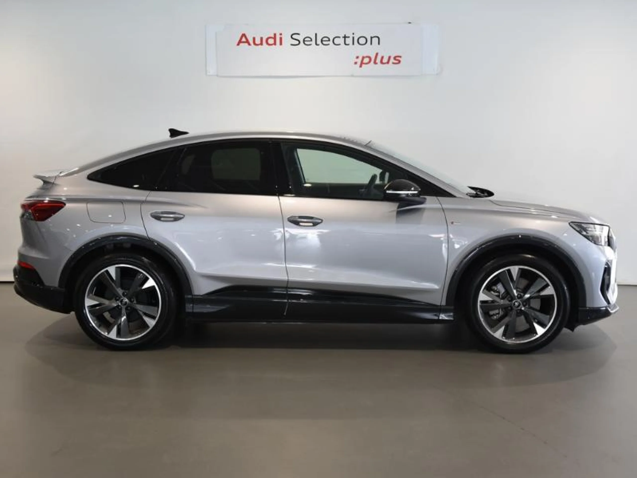 AUDI Q4 E TRON S LINE 40 E TRON 150KW 82KWH - Foto 3
