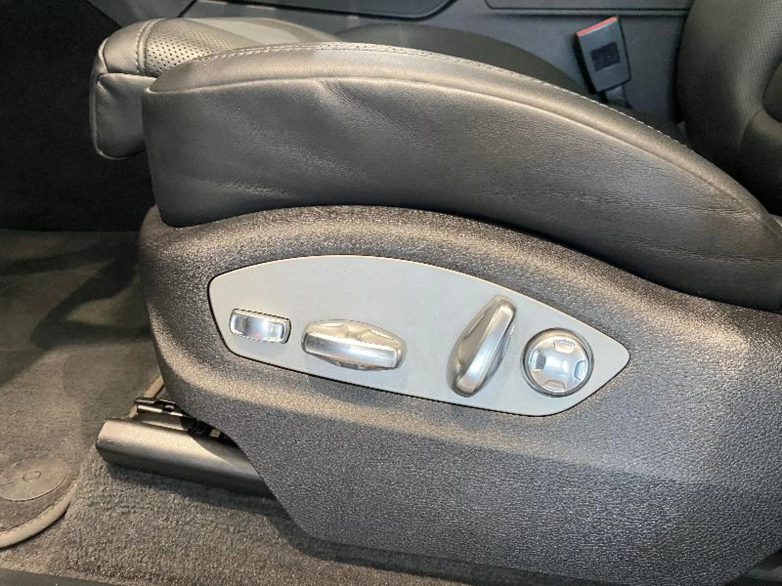 PORSCHE MACAN MACAN - Foto 36