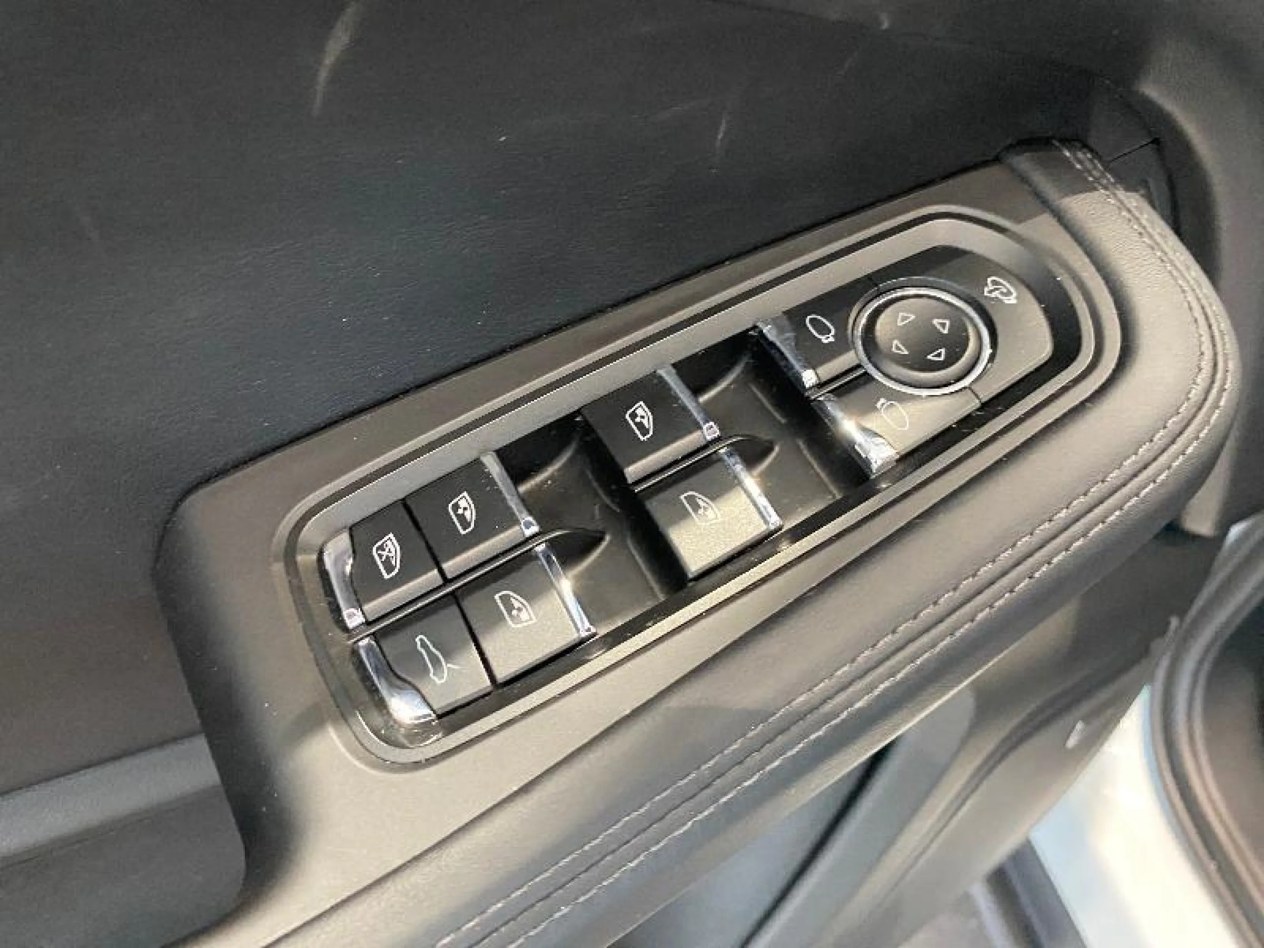 PORSCHE MACAN MACAN - Foto 37