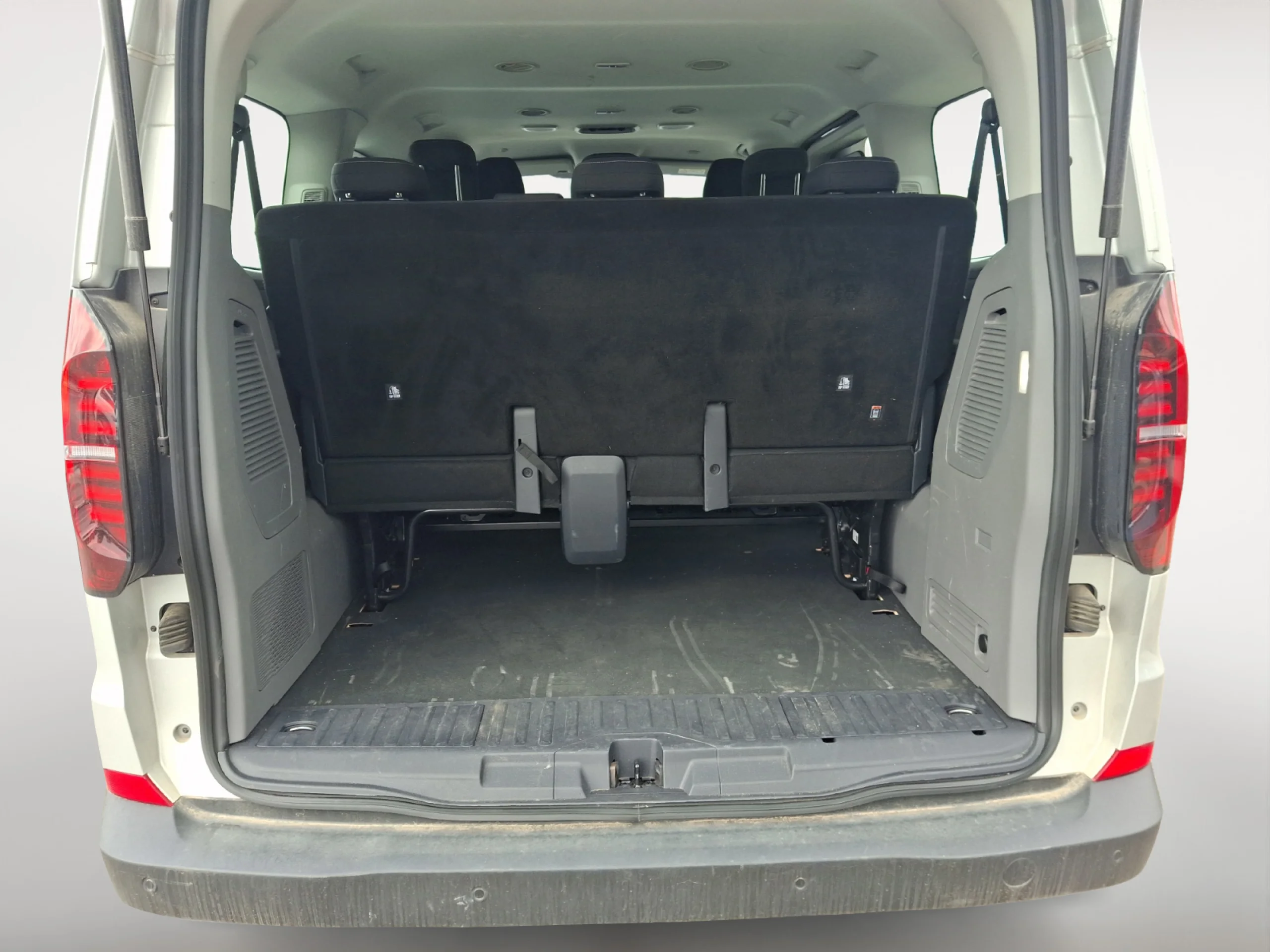 VOLKSWAGEN CARAVELLE CORTA 2.0 TDI 110 KW (150 CV) AUT 8 VEL - Foto 7