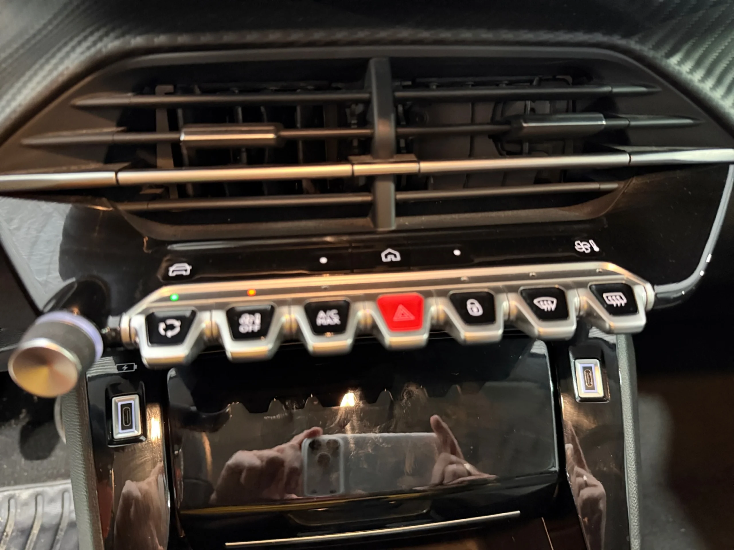 PEUGEOT 208 ALLURE GASOLINA 100 S&S 6 VEL. MAN - Foto 26