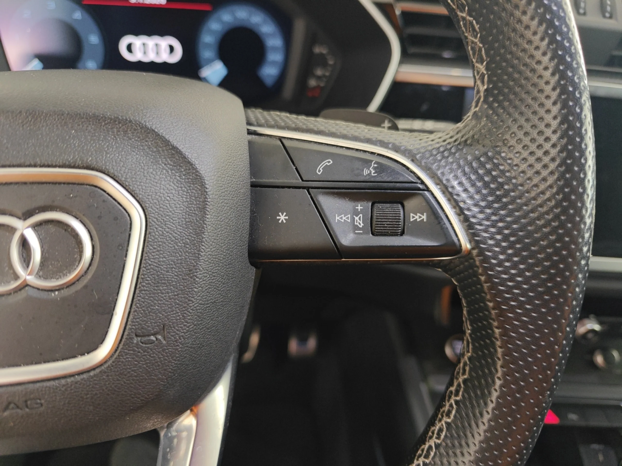 AUDI Q3 SPORTBACK BLACK LINE 35 TDI 110KW (150CV) S TRONIC - Foto 10