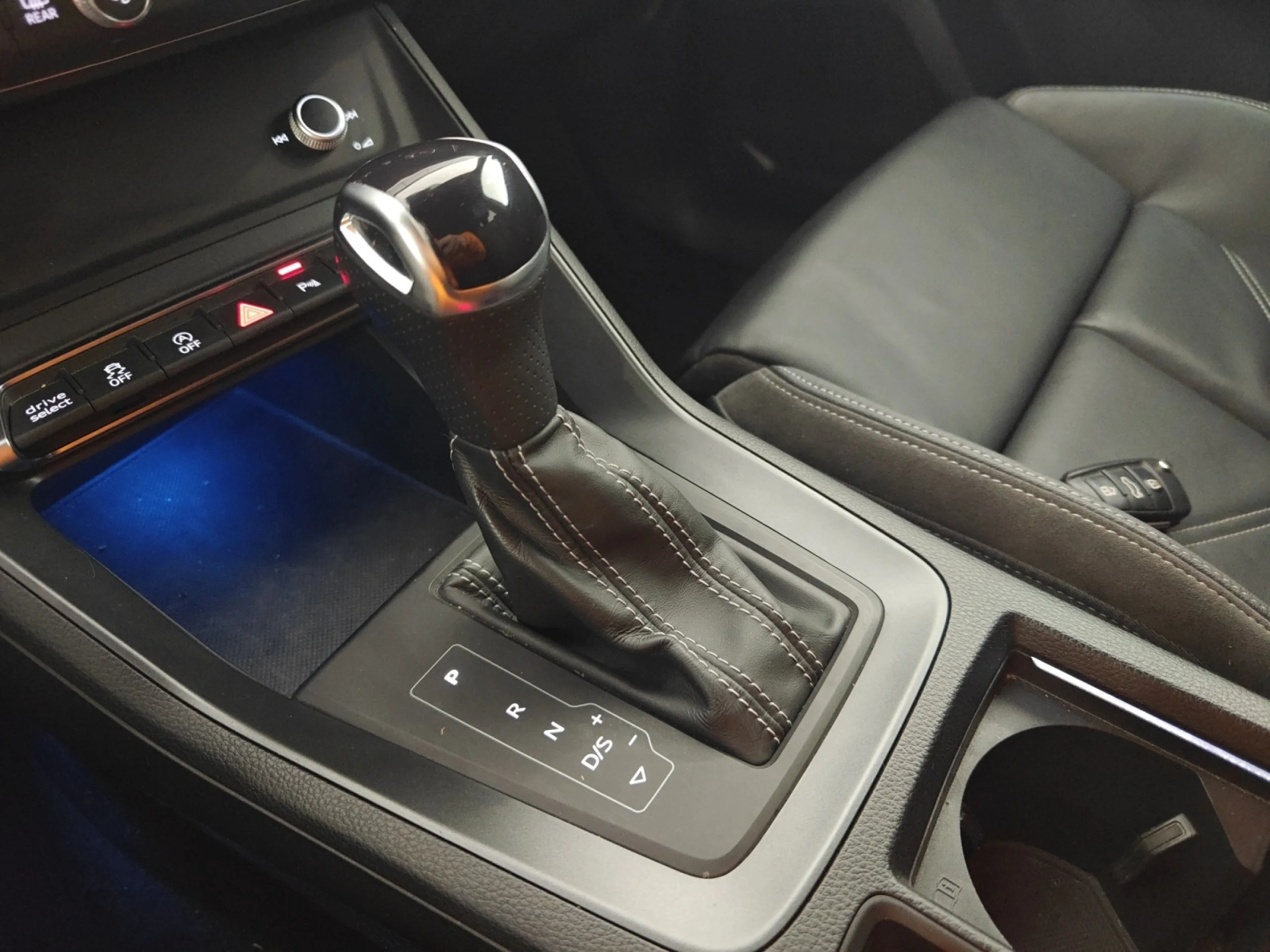 AUDI Q3 SPORTBACK BLACK LINE 35 TDI 110KW (150CV) S TRONIC - Foto 17