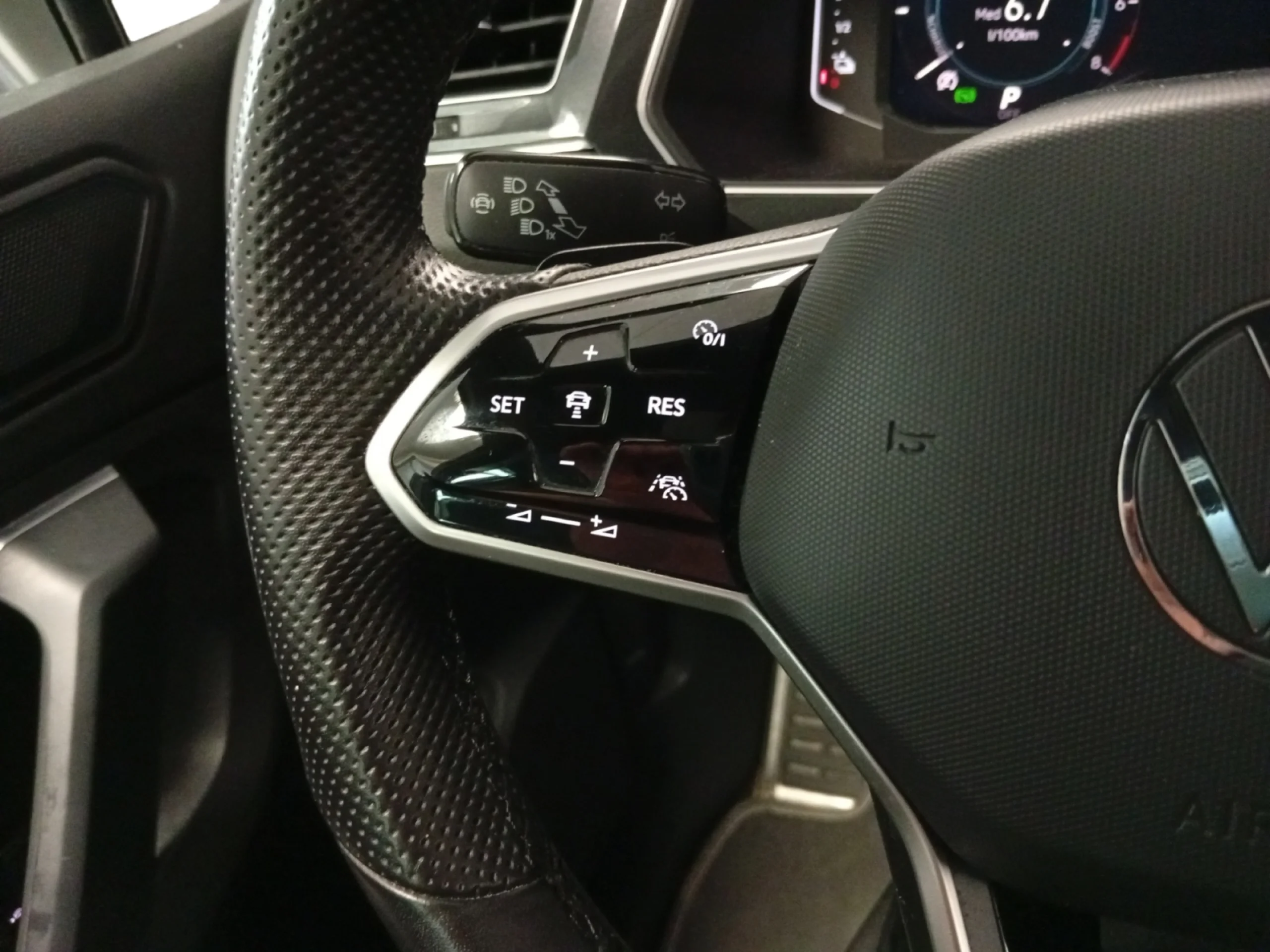 VOLKSWAGEN TIGUAN R LINE 1.4 TSI EHYBRID 180KW (245CV) DSG - Foto 11