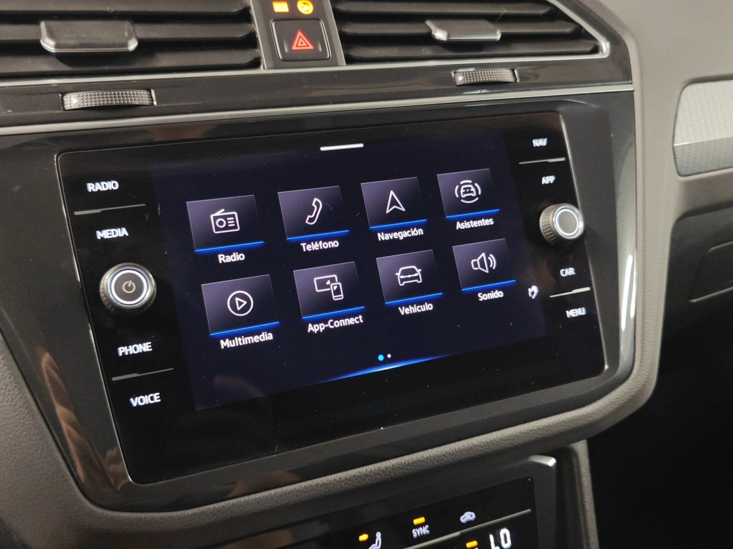 VOLKSWAGEN TIGUAN LIFE 2.0 TDI 90KW (122CV) - Foto 14