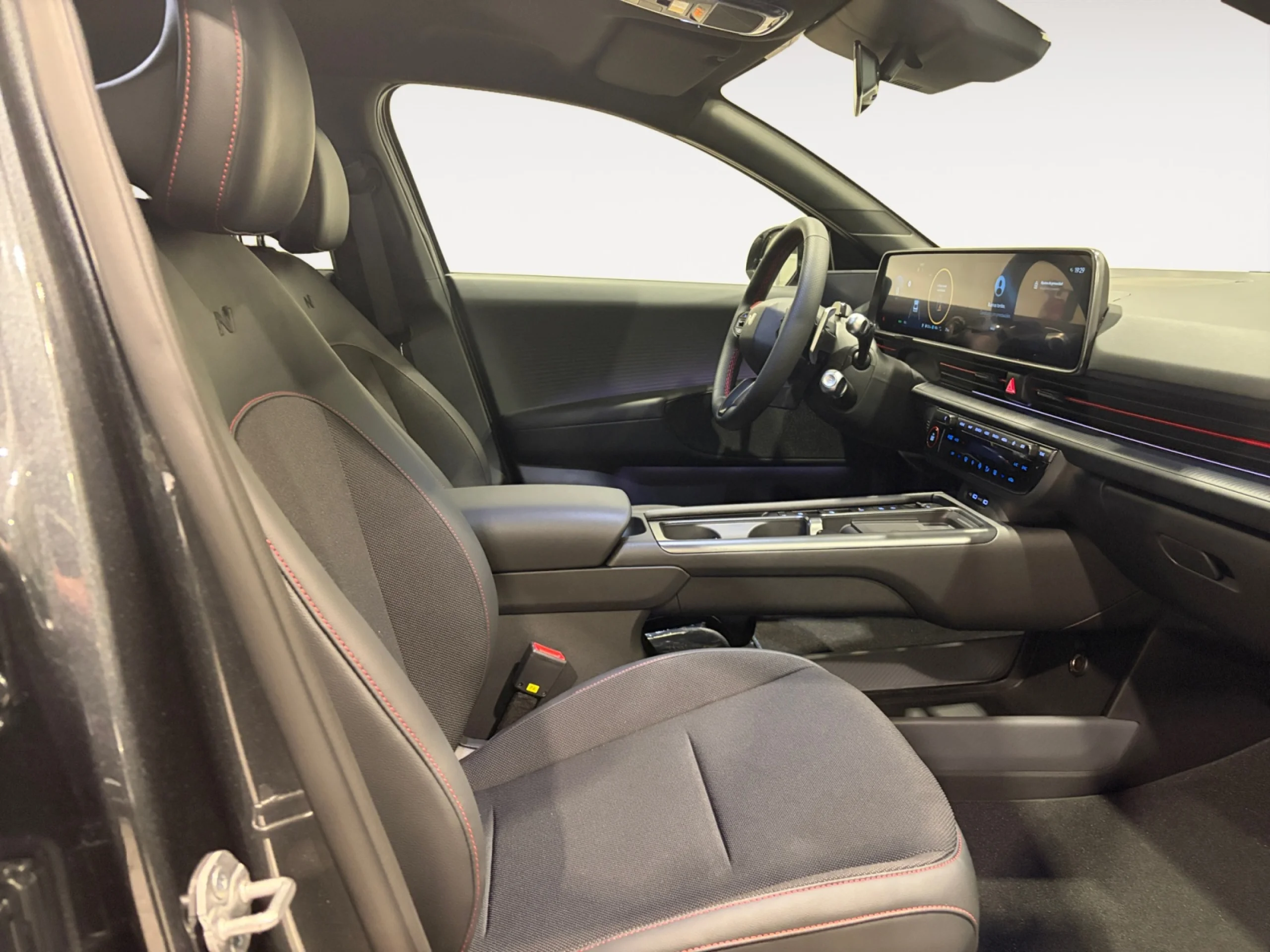 HYUNDAI IONIQ IONIQ 6 228CV 84KWH RWD N LINE - Foto 5