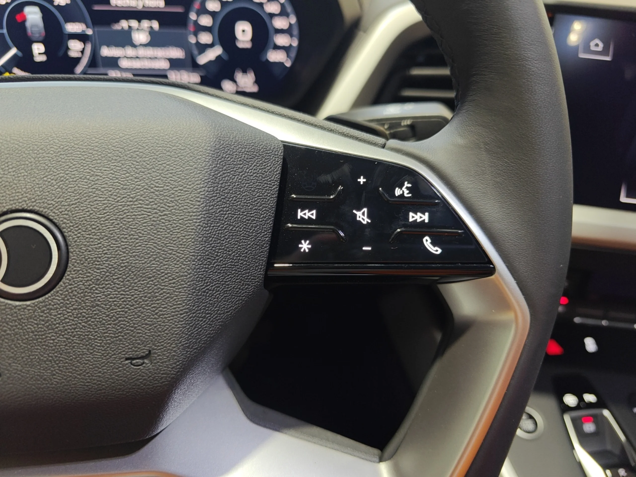 AUDI Q4 SPORTBACK E TRON ADVANCED 40 E TRON 150KW 63KWH - Foto 10