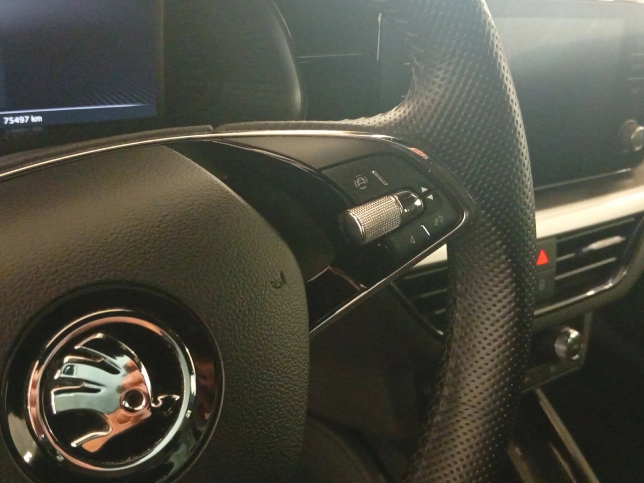 SKODA SCALA 1.5 TSI 110 KW (150 CV) AMBITION - Foto 10