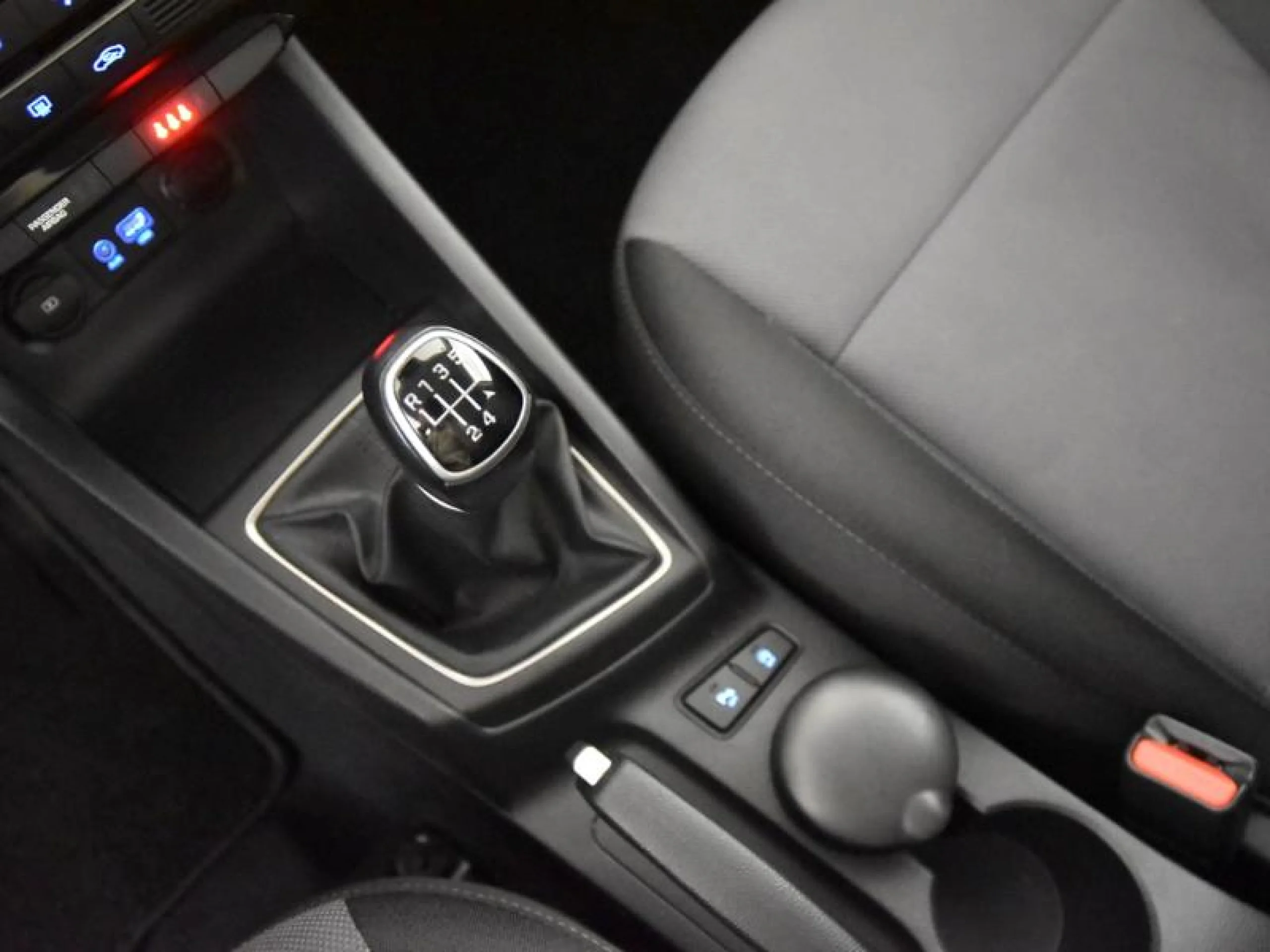 HYUNDAI I20 ACTIVE 1.0 TGDI 74KW (100CV) TECNO 2C - Foto 10