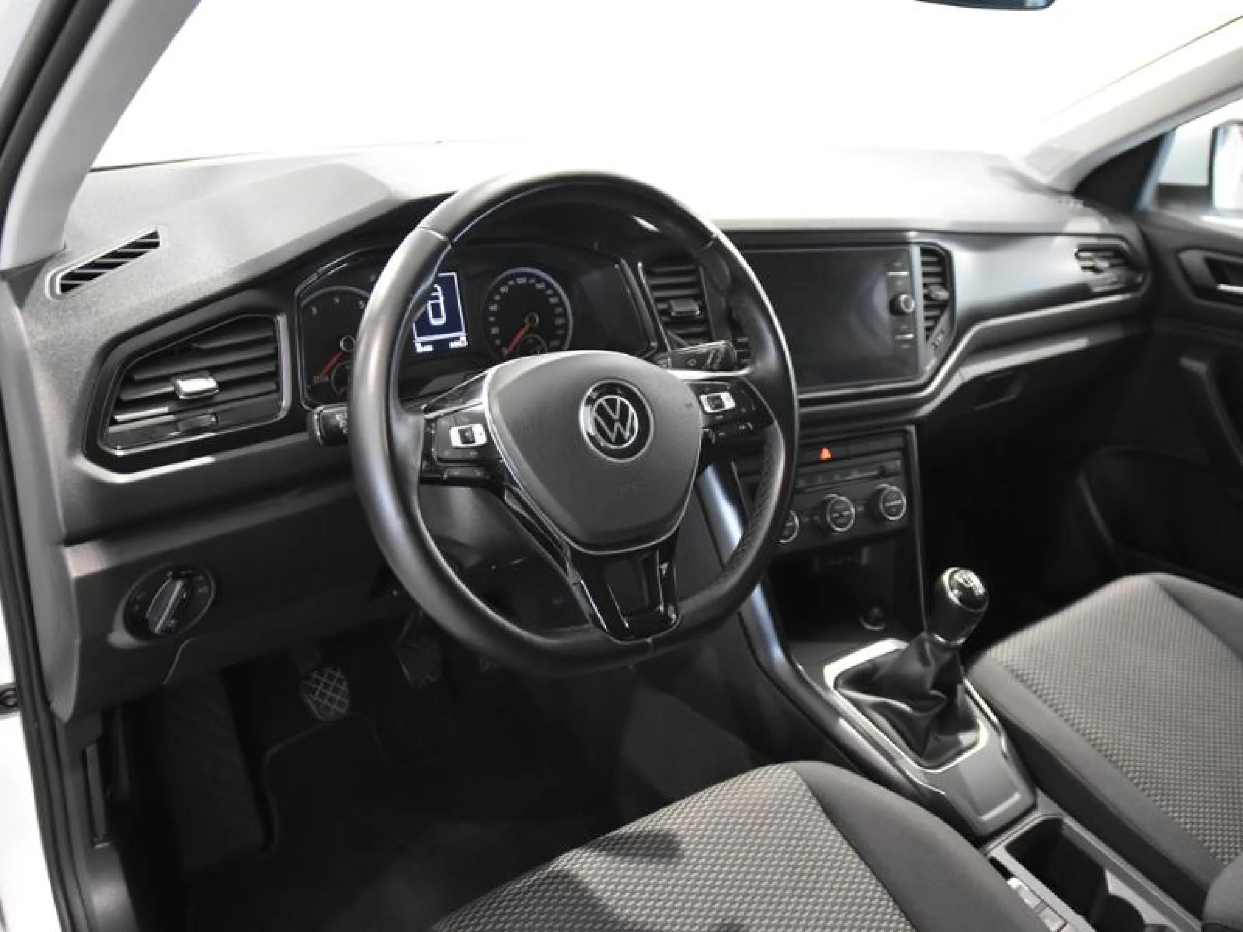 VOLKSWAGEN T ROC EDITION 2.0 TDI 85KW (115CV) - Foto 9