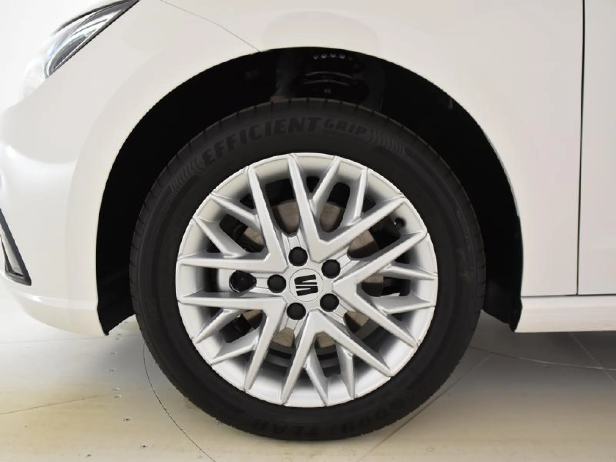 SEAT IBIZA 1.0 TSI 85KW (115CV) SPECIAL EDITION - Foto 8