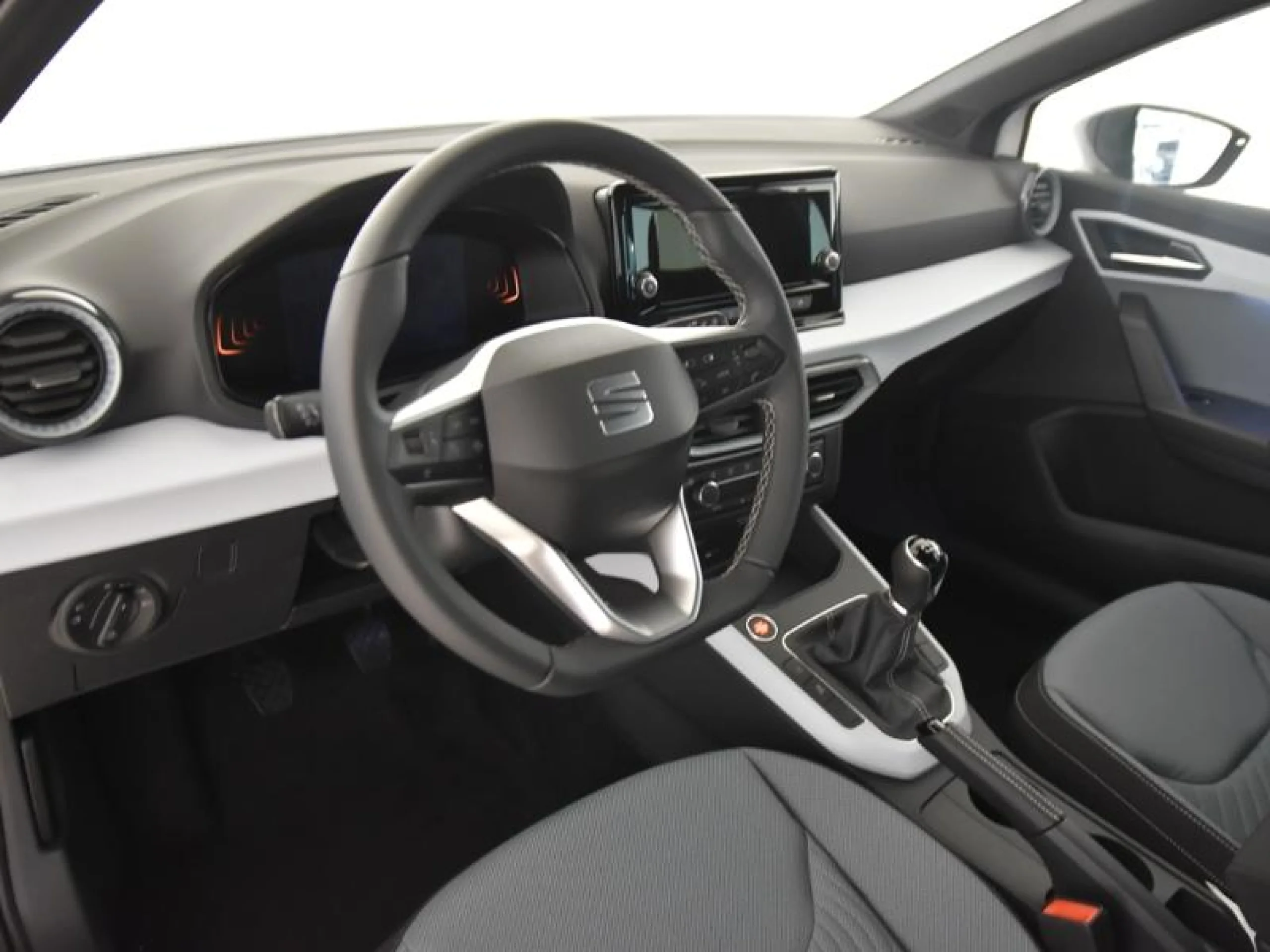 SEAT IBIZA 1.0 TSI 85KW (115CV) SPECIAL EDITION - Foto 9