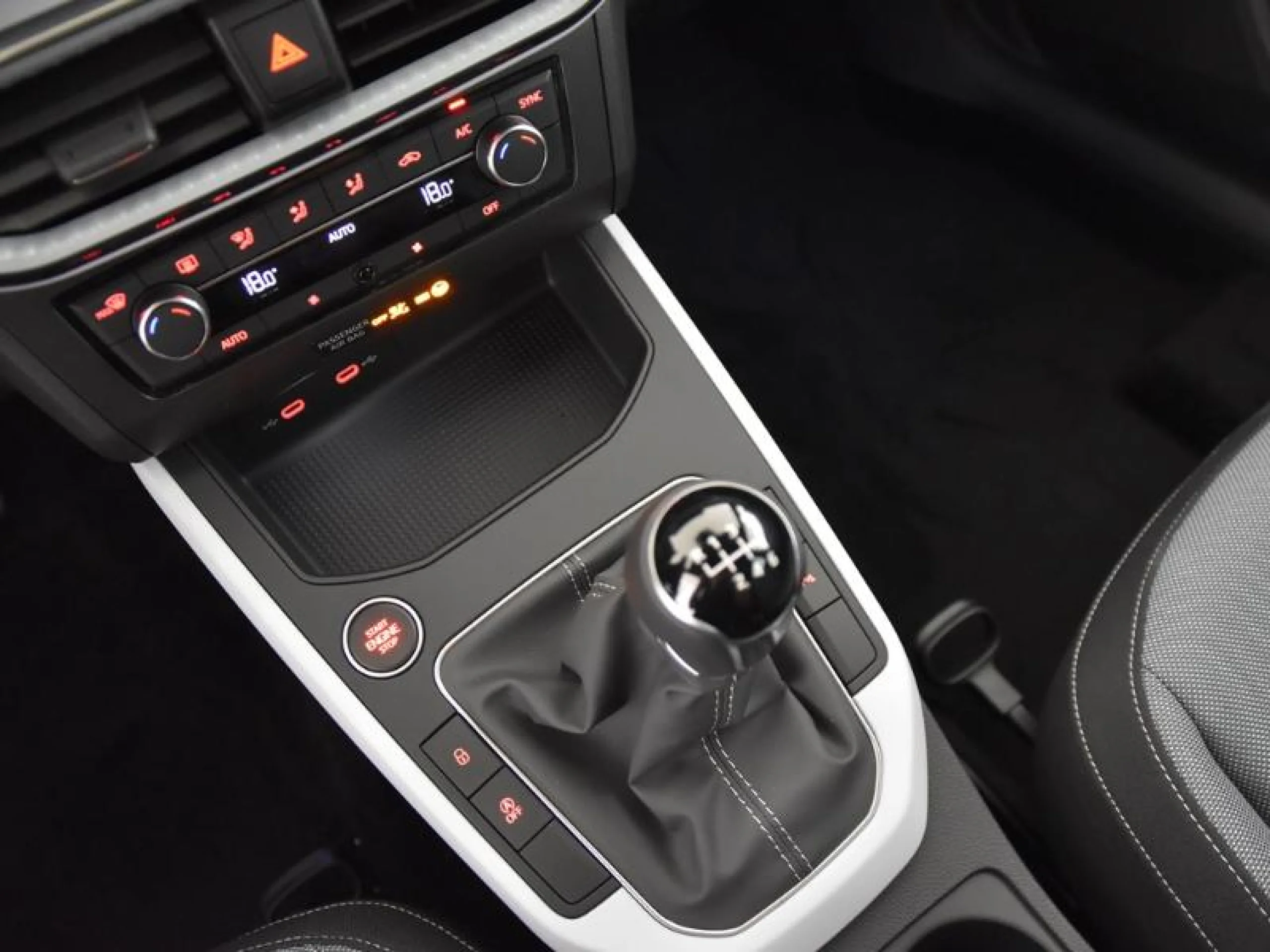 SEAT IBIZA 1.0 TSI 85KW (115CV) SPECIAL EDITION - Foto 10