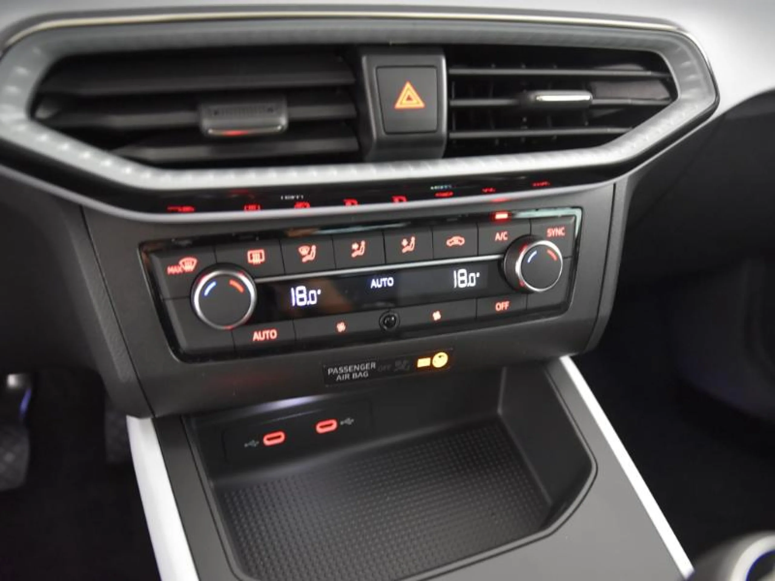 SEAT IBIZA 1.0 TSI 85KW (115CV) SPECIAL EDITION - Foto 11