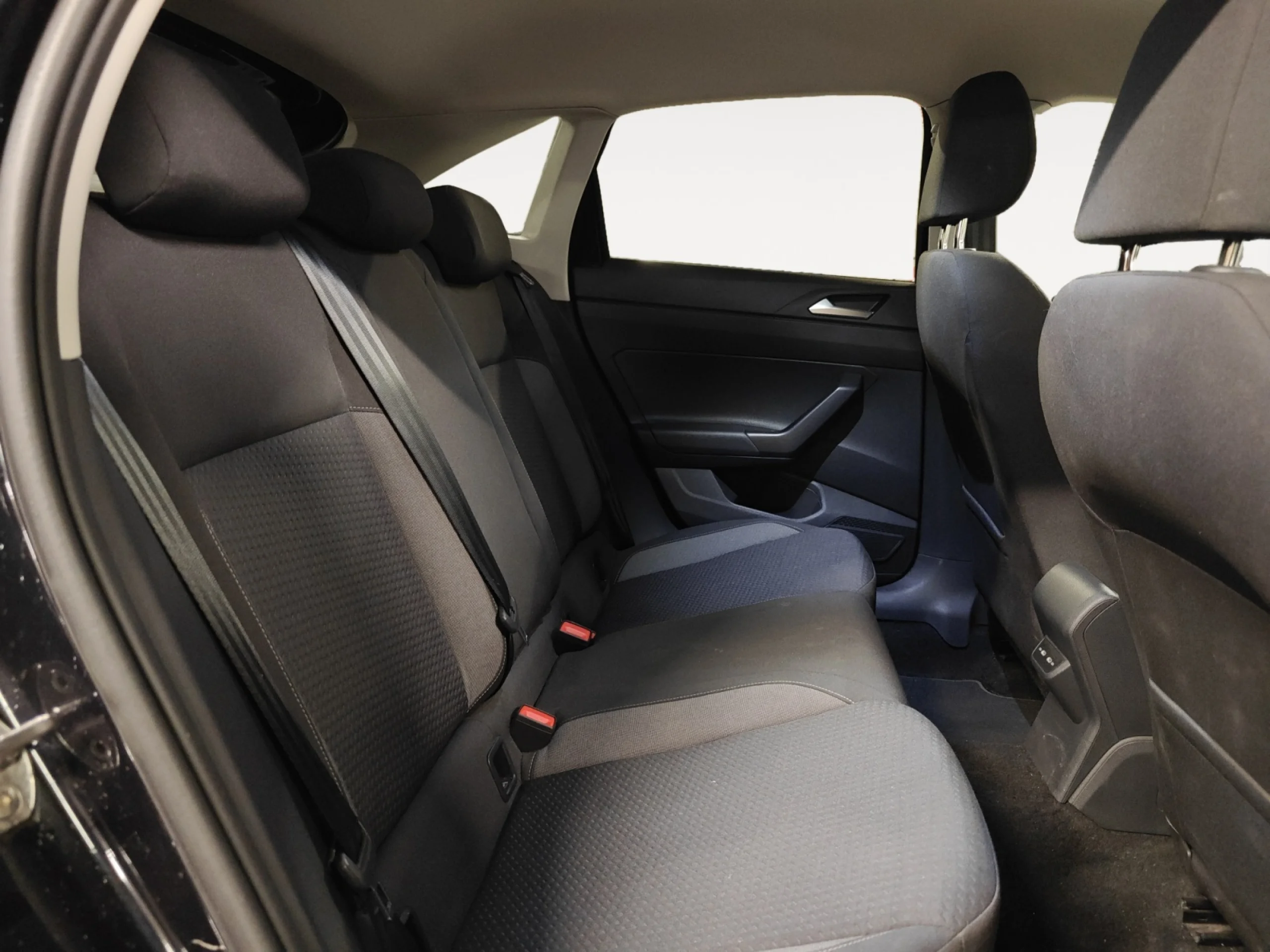 VOLKSWAGEN TAIGO LIFE 1.0 TSI 81KW (110CV) DSG - Foto 6