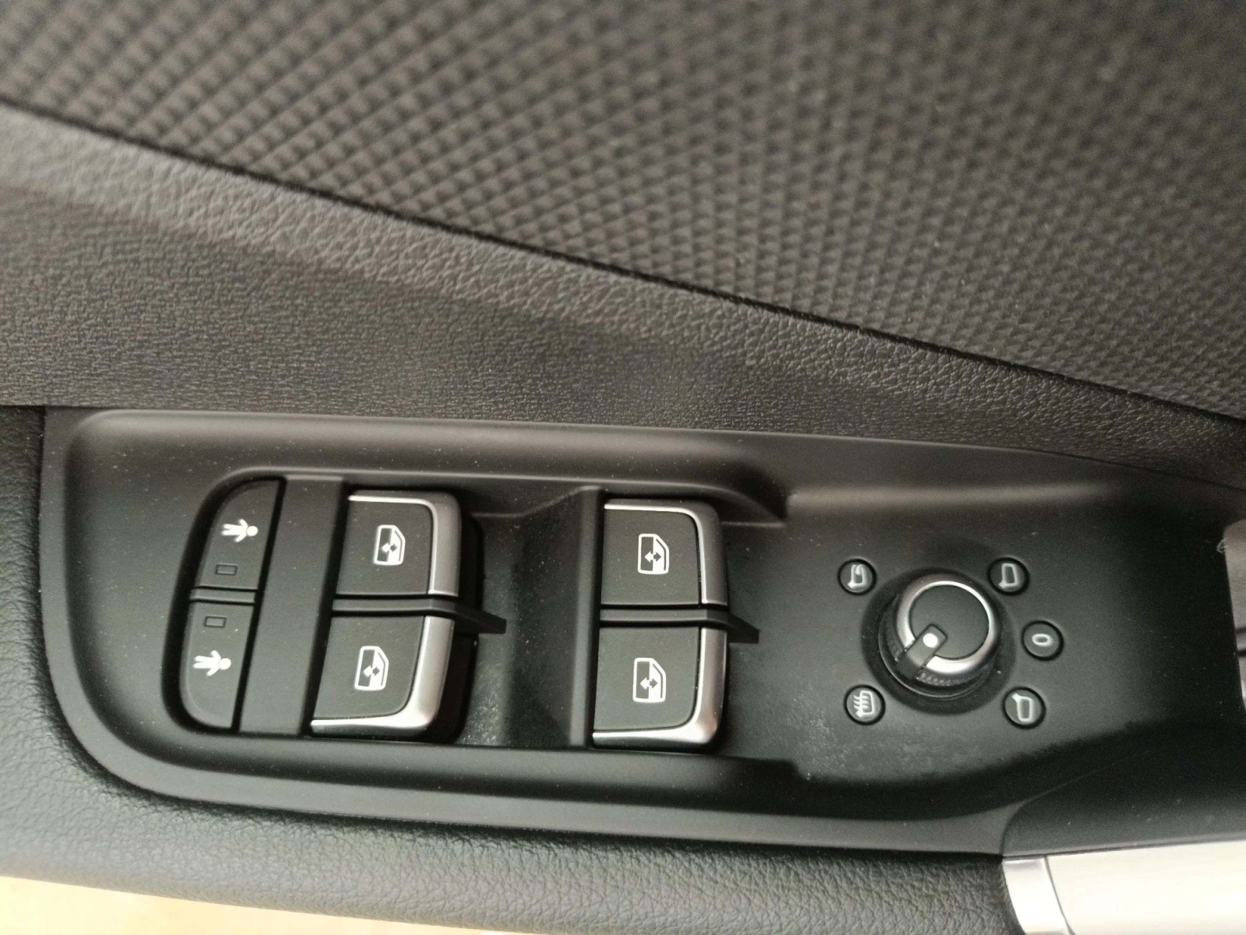 AUDI Q2 Q2  BLACK LINE EDITION 35 TDI QUATTRO 110(150) KW(CV) S TRONIC - Foto 12