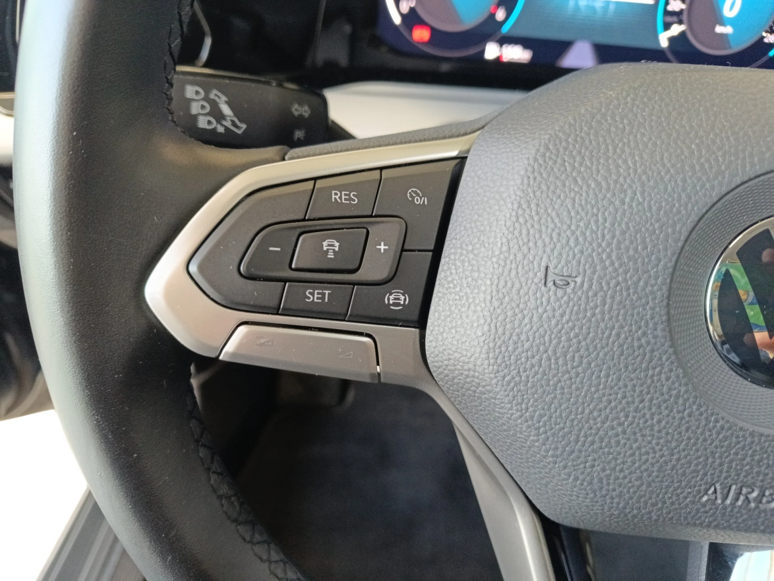 VOLKSWAGEN GOLF 2.0 TDI 85KW (115CV) - Foto 11