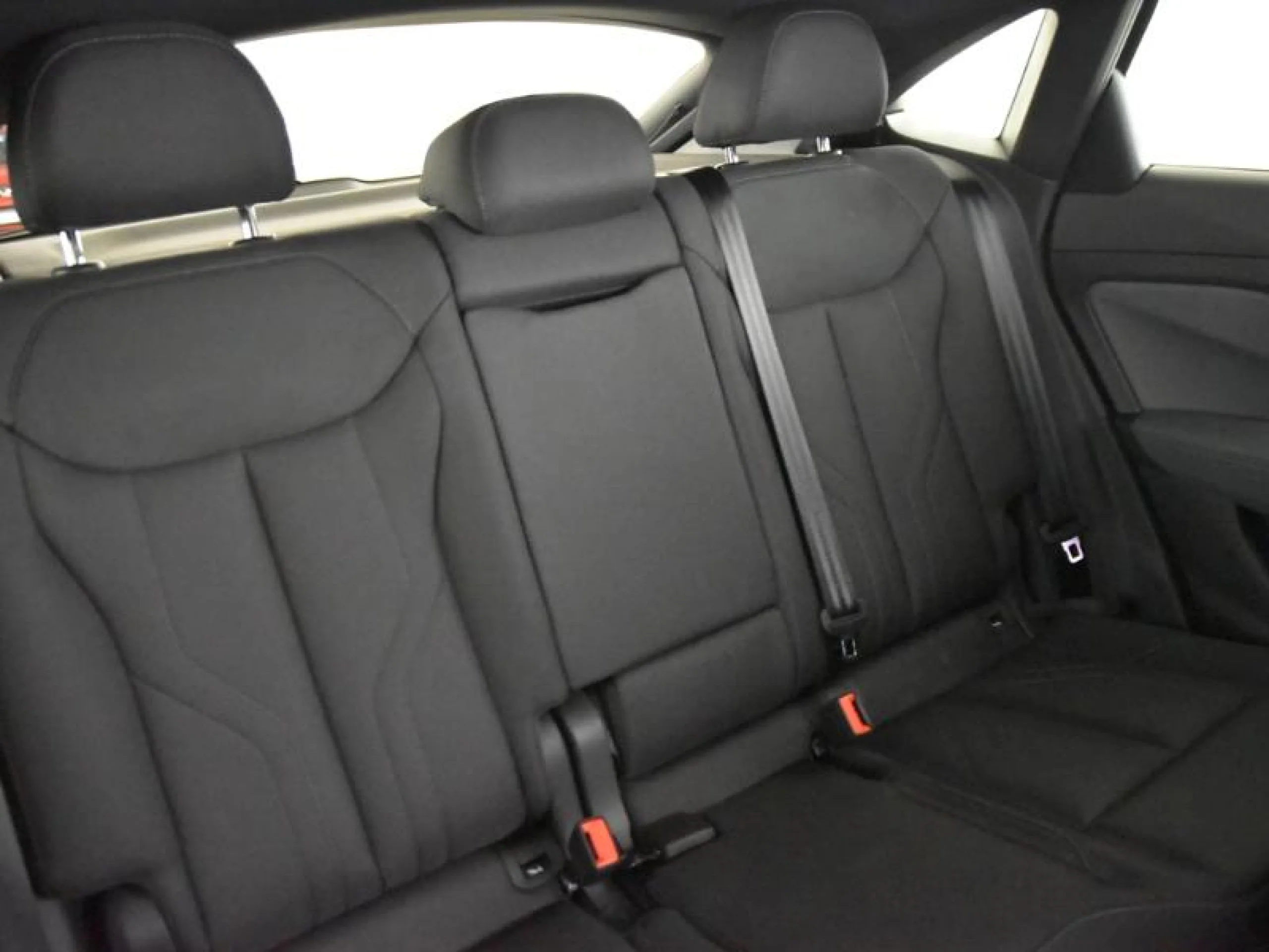 AUDI Q3 Q3 SPORTBACK LAUNCH EDITION TDI  110 KW S TRONIC - Foto 6