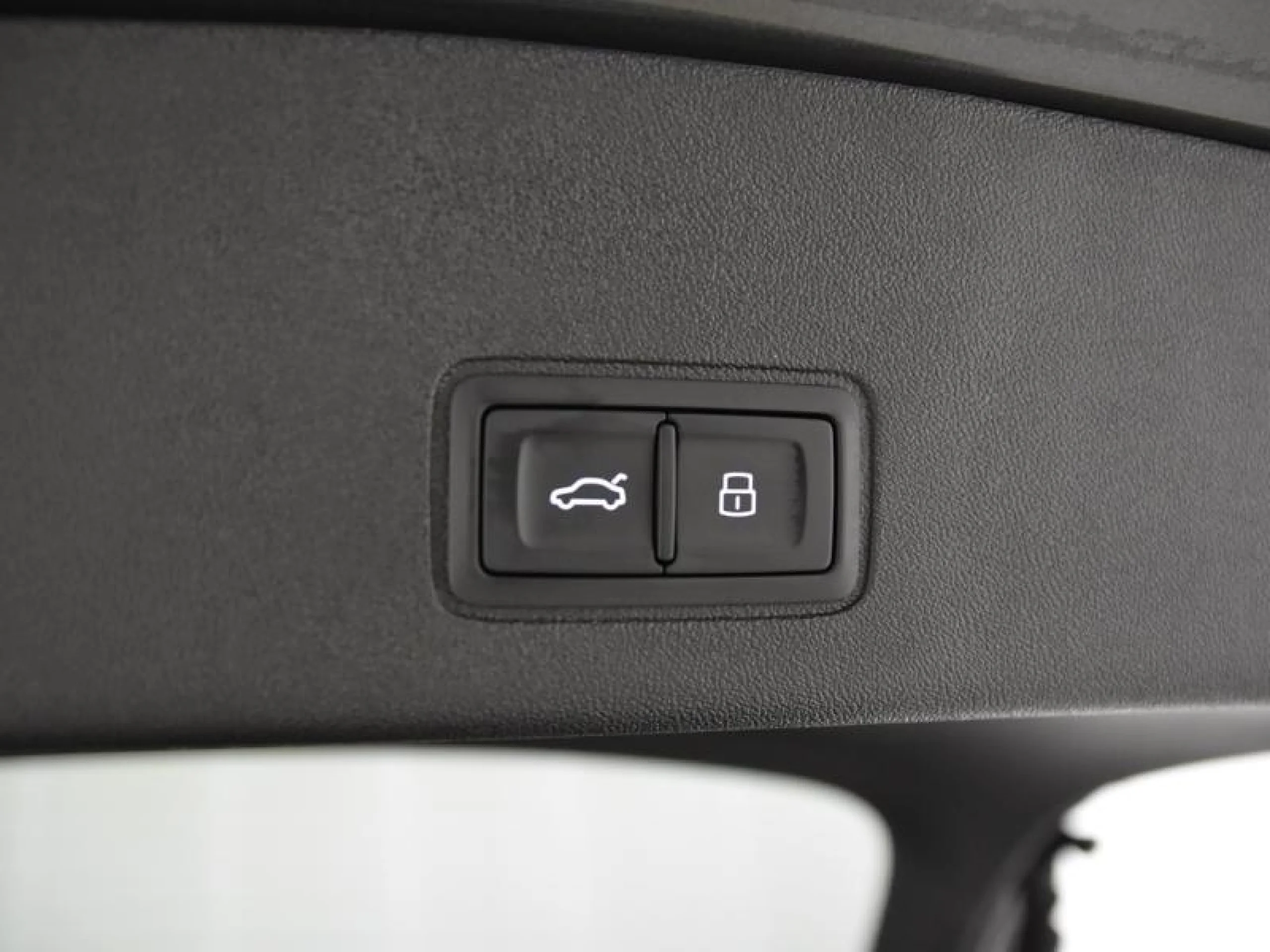 AUDI Q3 Q3 SPORTBACK LAUNCH EDITION TDI  110 KW S TRONIC - Foto 9