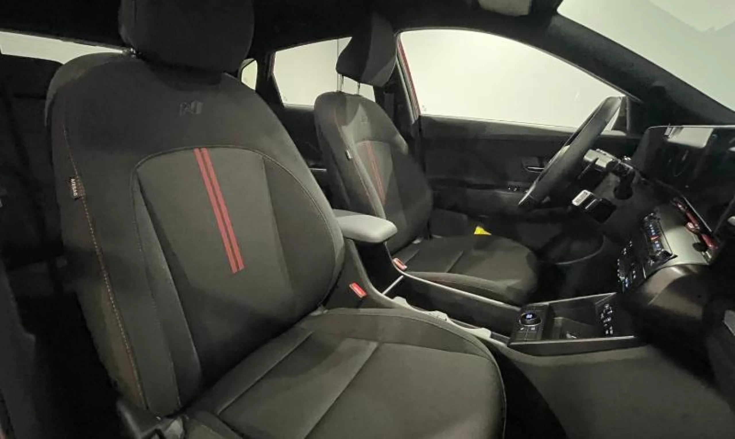 HYUNDAI KONA EV 150KW 65KWH N LINE - Foto 15