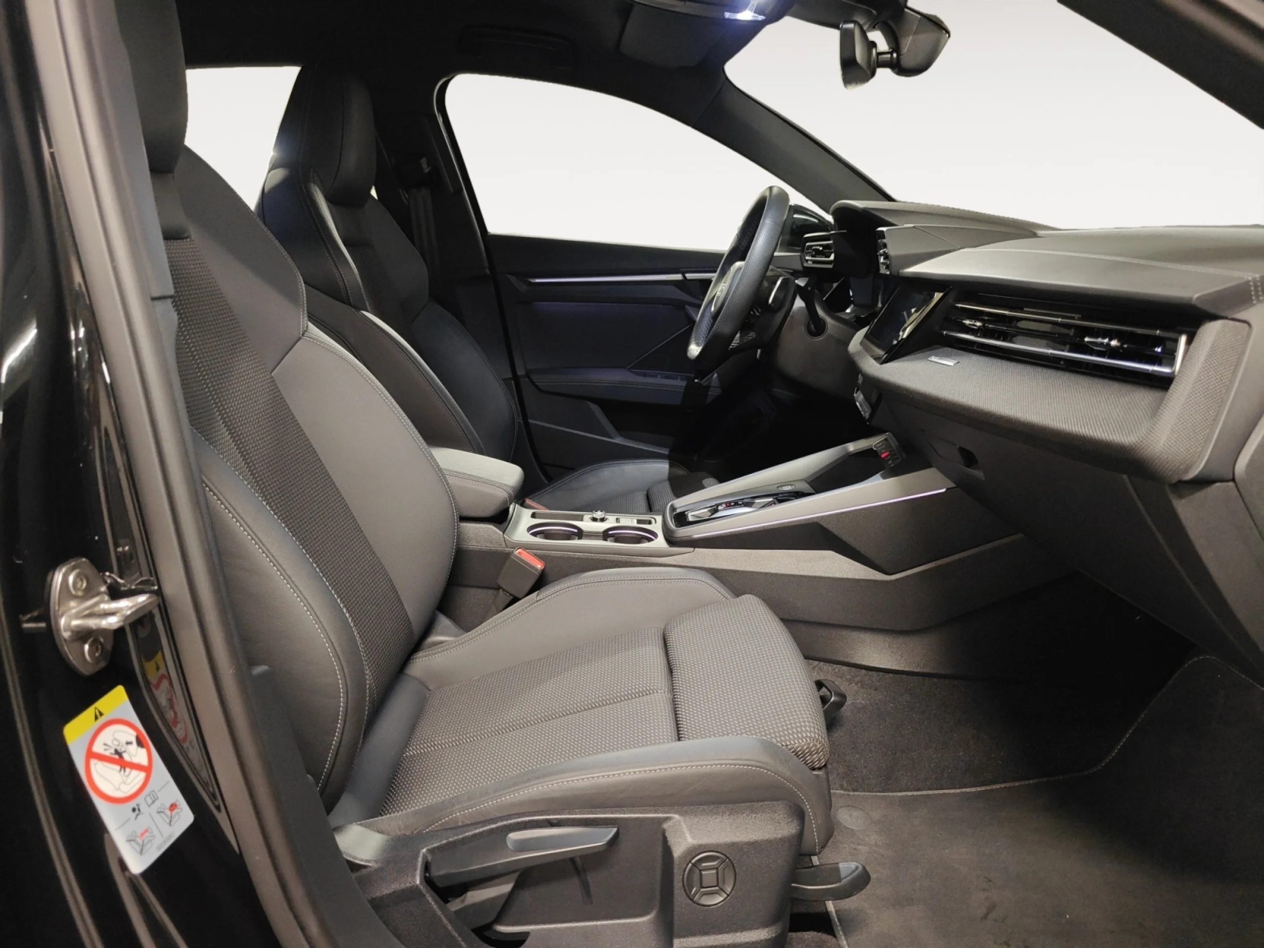 AUDI A3 SPORTBACK GENUINE 40 TFSI E 150KW S TRON - Foto 5