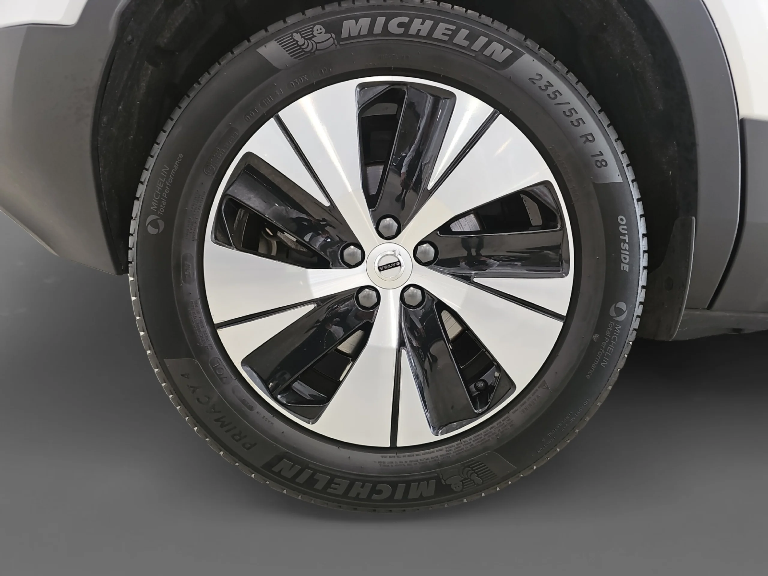 VOLVO XC40 2.0 B3 G CORE AUTO - Foto 9