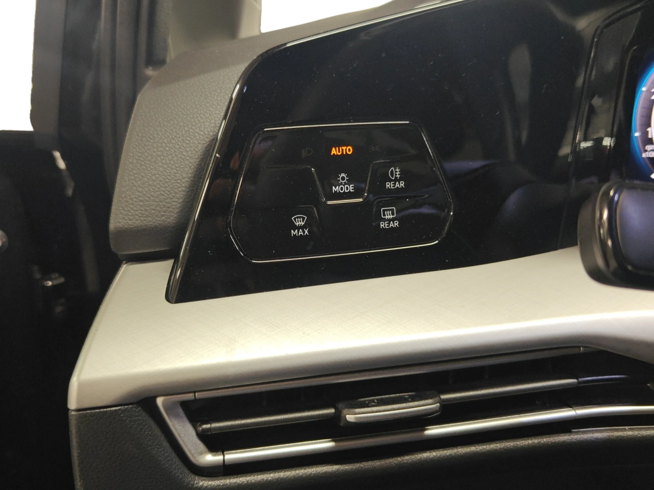 VOLKSWAGEN GOLF ··MÁS·· 1.5 TSI 85KW (115CV) - Foto 12