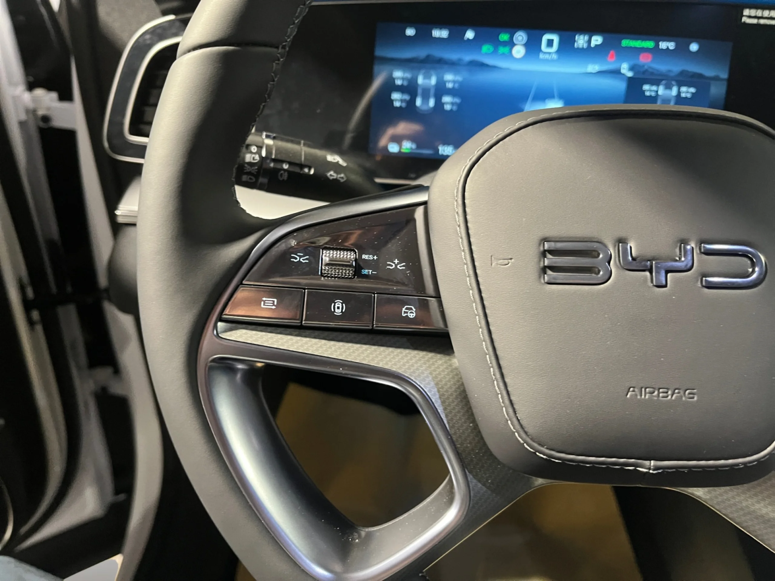 BYD SEALION 7 83 KWH COMFORT - Foto 12