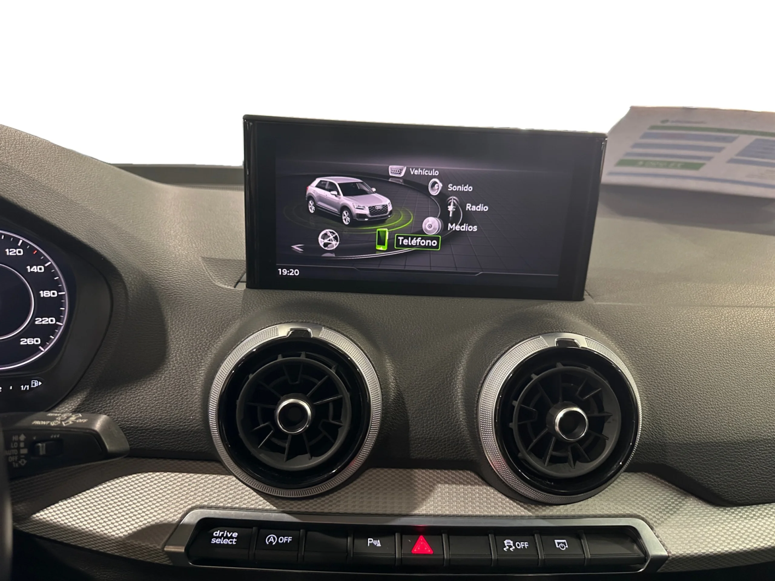 AUDI Q2 S LINE 30 TFSI 81KW (110CV) - Foto 9