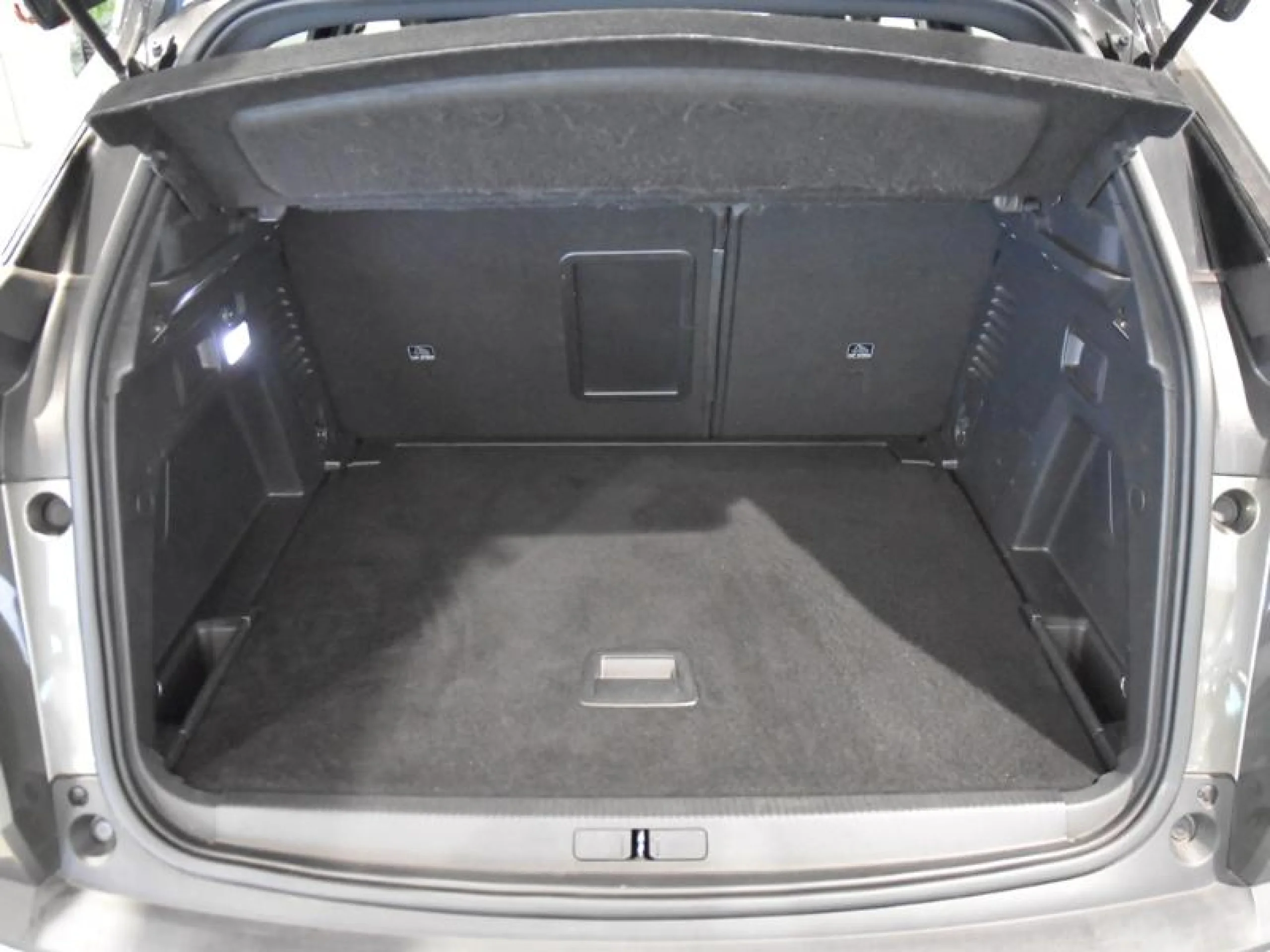 PEUGEOT 3008 2.0BLUEHDI 110KW (150CV) GT LINE S&S - Foto 7