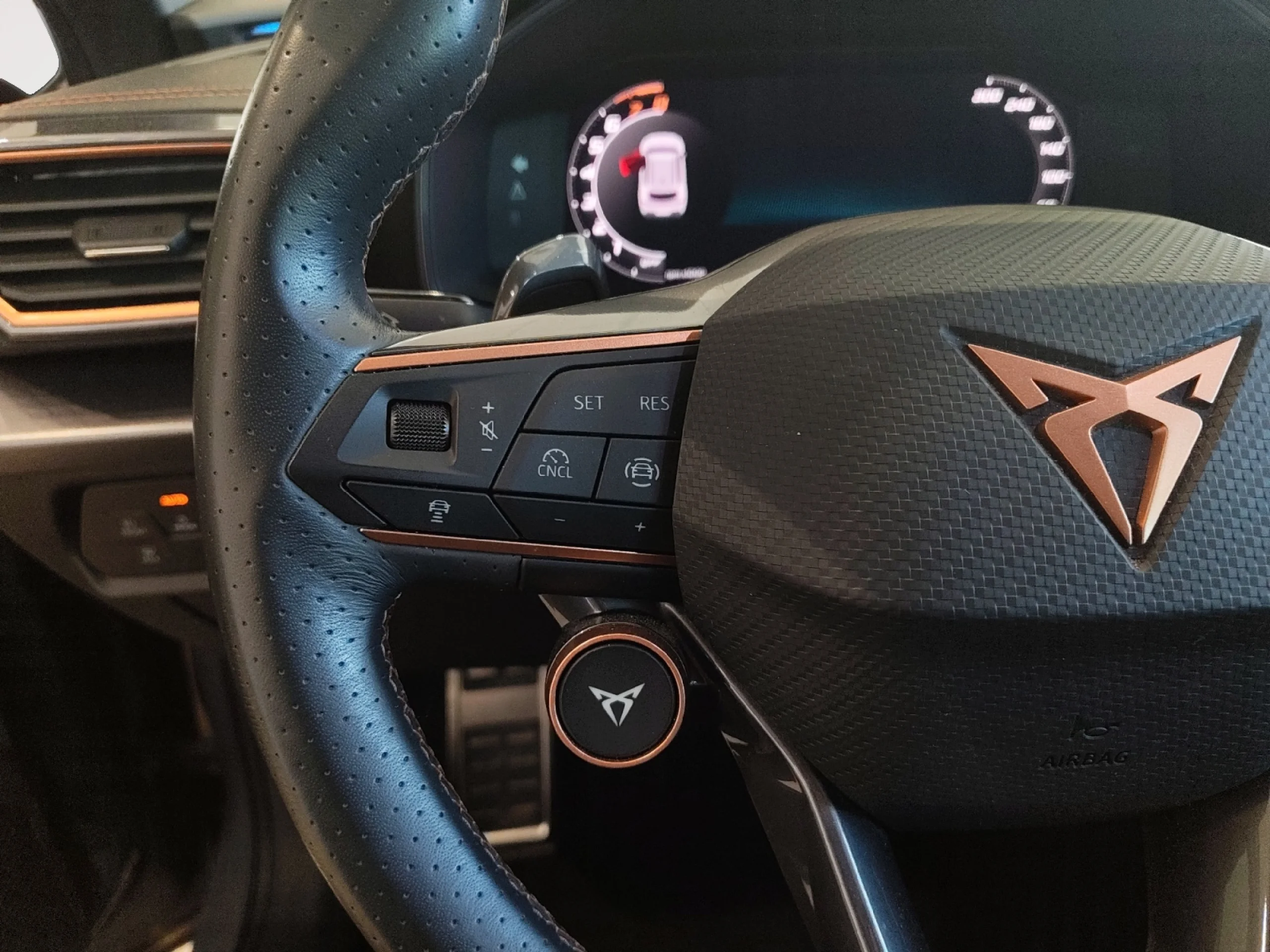CUPRA FORMENTOR 1.5 ETSI 110KW (150 CV) DSG - Foto 12
