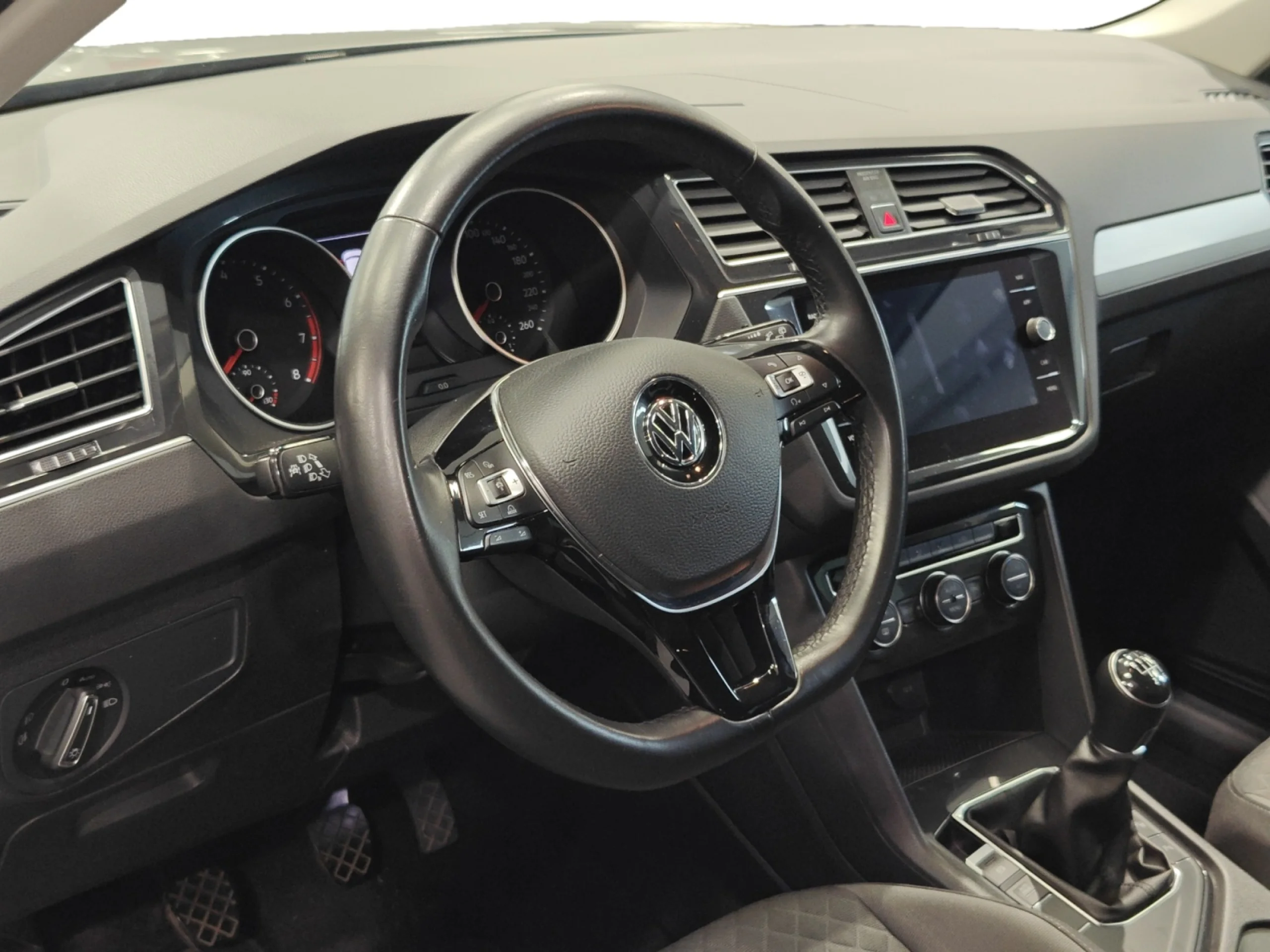 VOLKSWAGEN TIGUAN ADVANCE 1.4 ACT TSI 110KW (150CV) - Foto 9