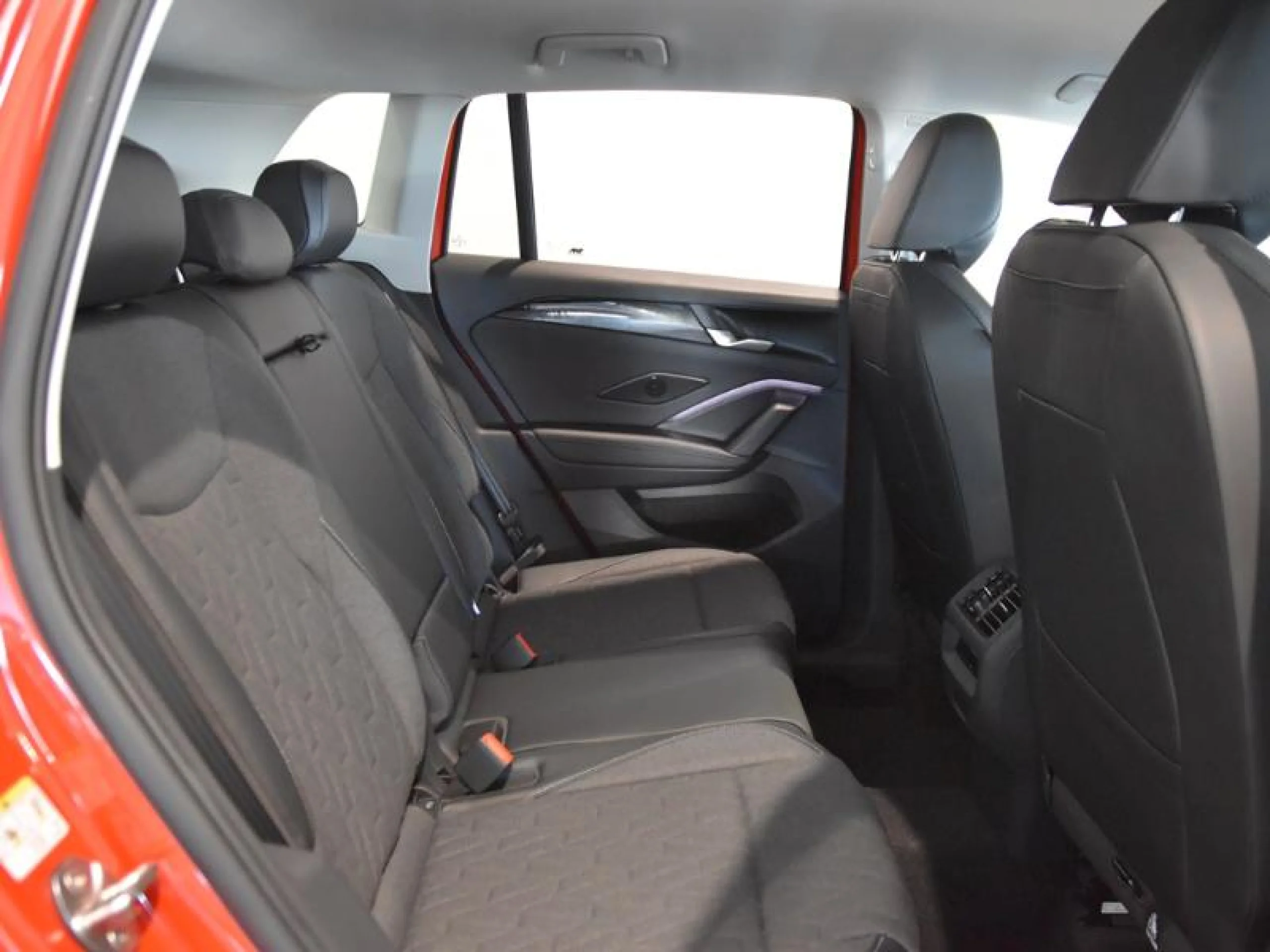 VOLKSWAGEN TIGUAN TIGUAN MÁS CLASSIC  1.5 ETSI 110 KW (150 CV)  AUTOMÁTICO DSG 7 VEL. - Foto 6