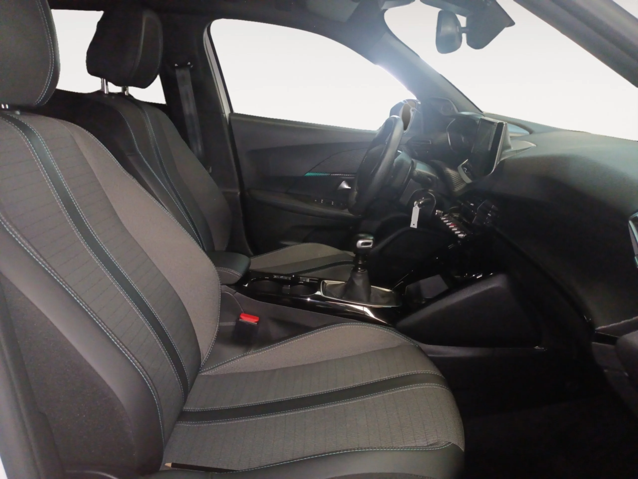 PEUGEOT 2008 ALLURE PACK PURETECH 130 S&S 6 VEL. MAN - Foto 5