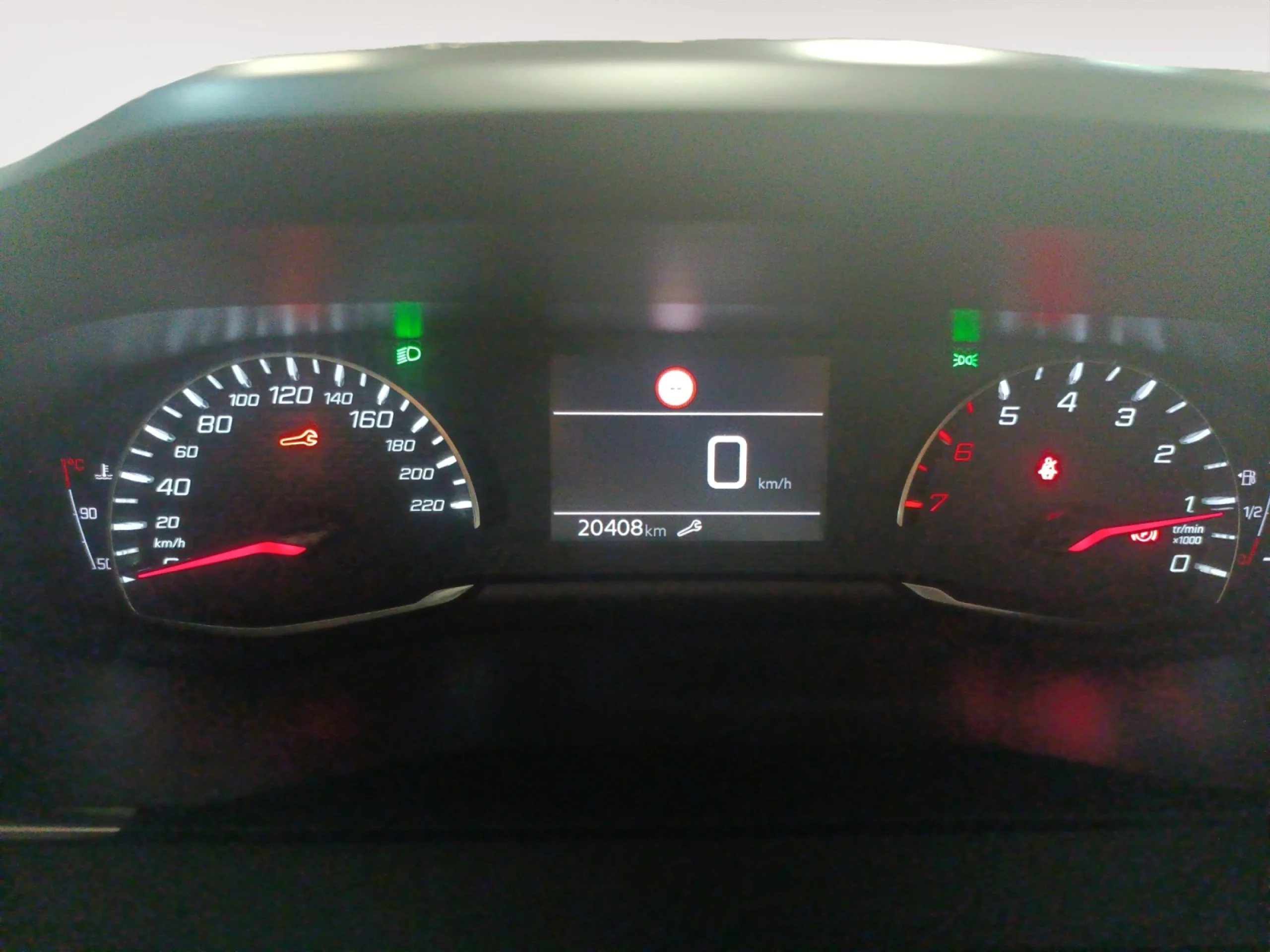 PEUGEOT 2008 ALLURE PACK PURETECH 130 S&S 6 VEL. MAN - Foto 7