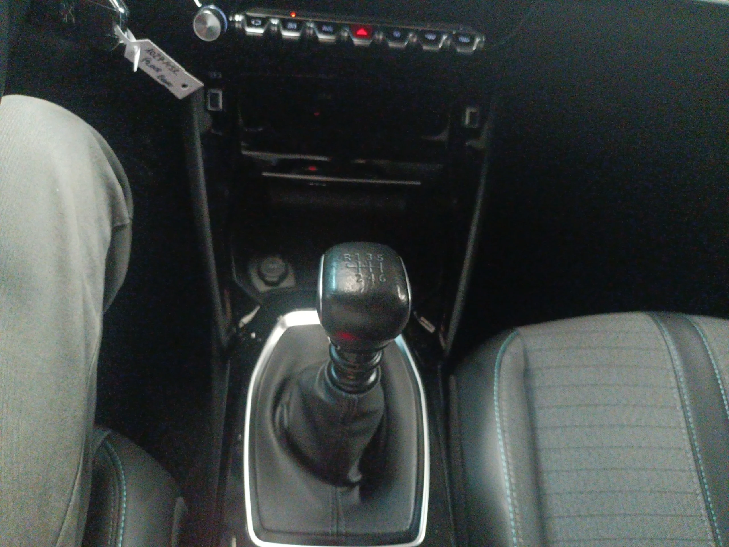PEUGEOT 2008 ALLURE PACK PURETECH 130 S&S 6 VEL. MAN - Foto 10