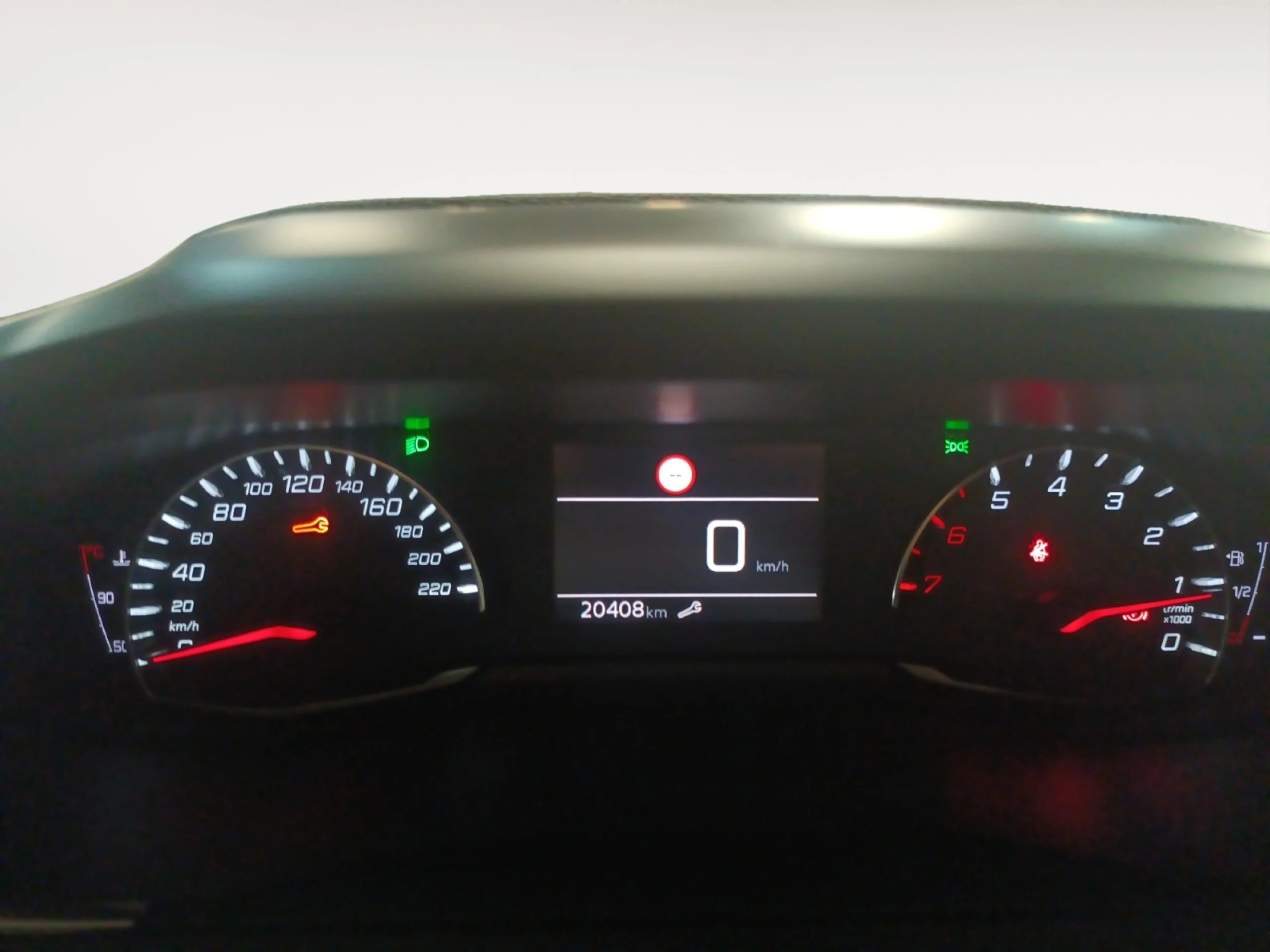 PEUGEOT 2008 ALLURE PACK PURETECH 130 S&S 6 VEL. MAN - Foto 14