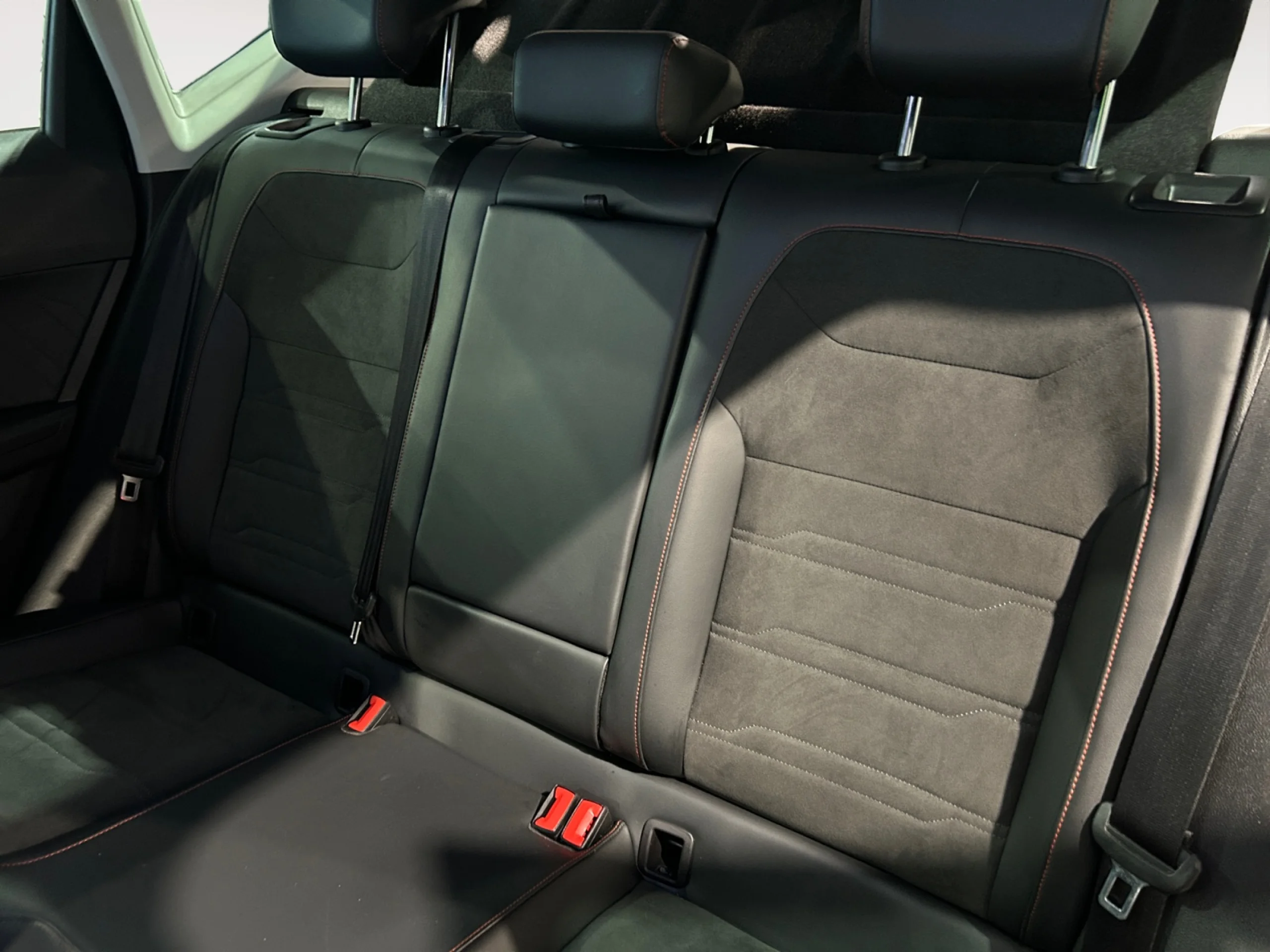 SEAT ATECA 1.5 TSI 110KW (150CV) DSG S&S FR GO - Foto 6