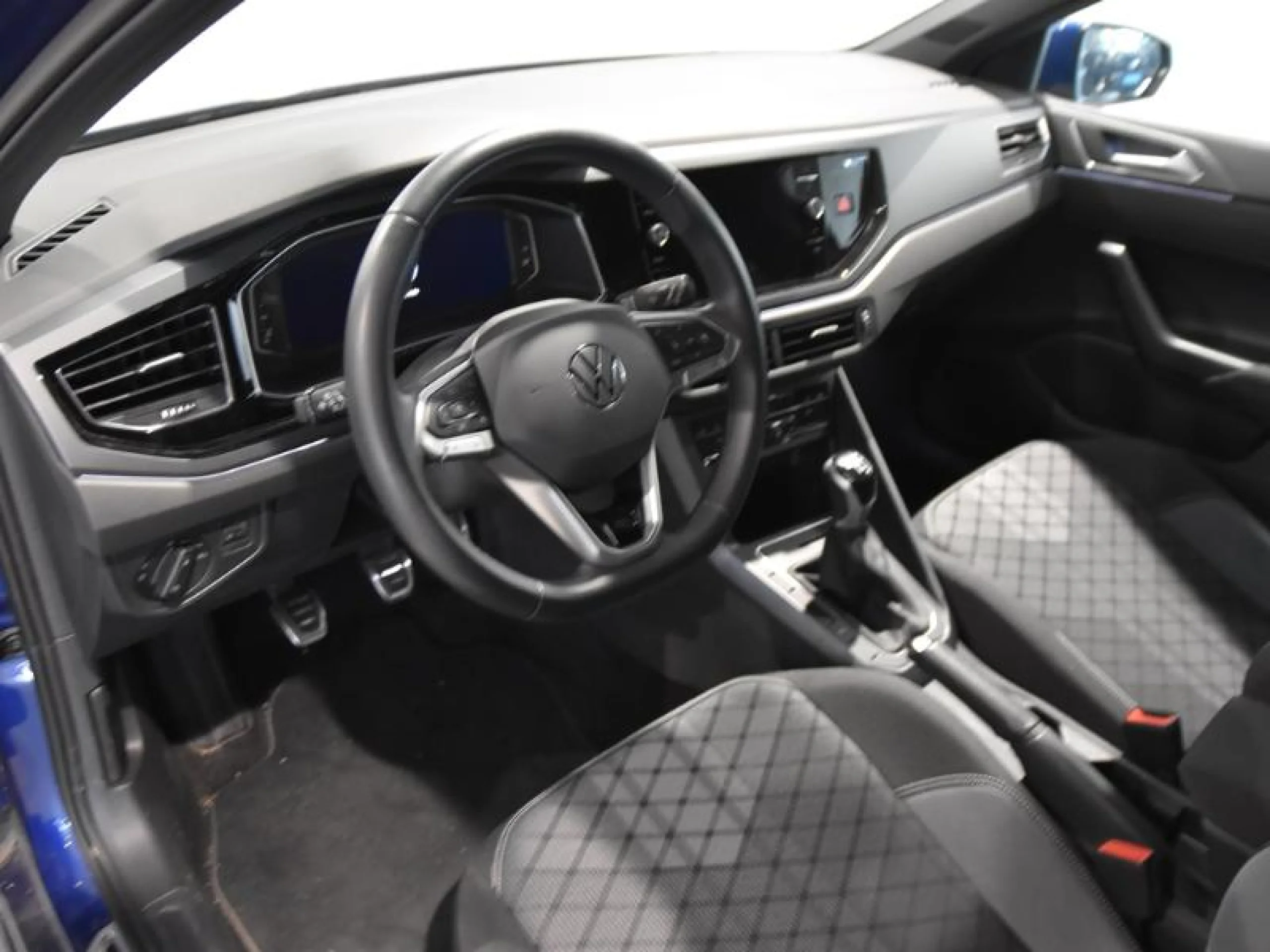VOLKSWAGEN POLO R LINE 1.0 TSI 70KW (95CV) - Foto 9