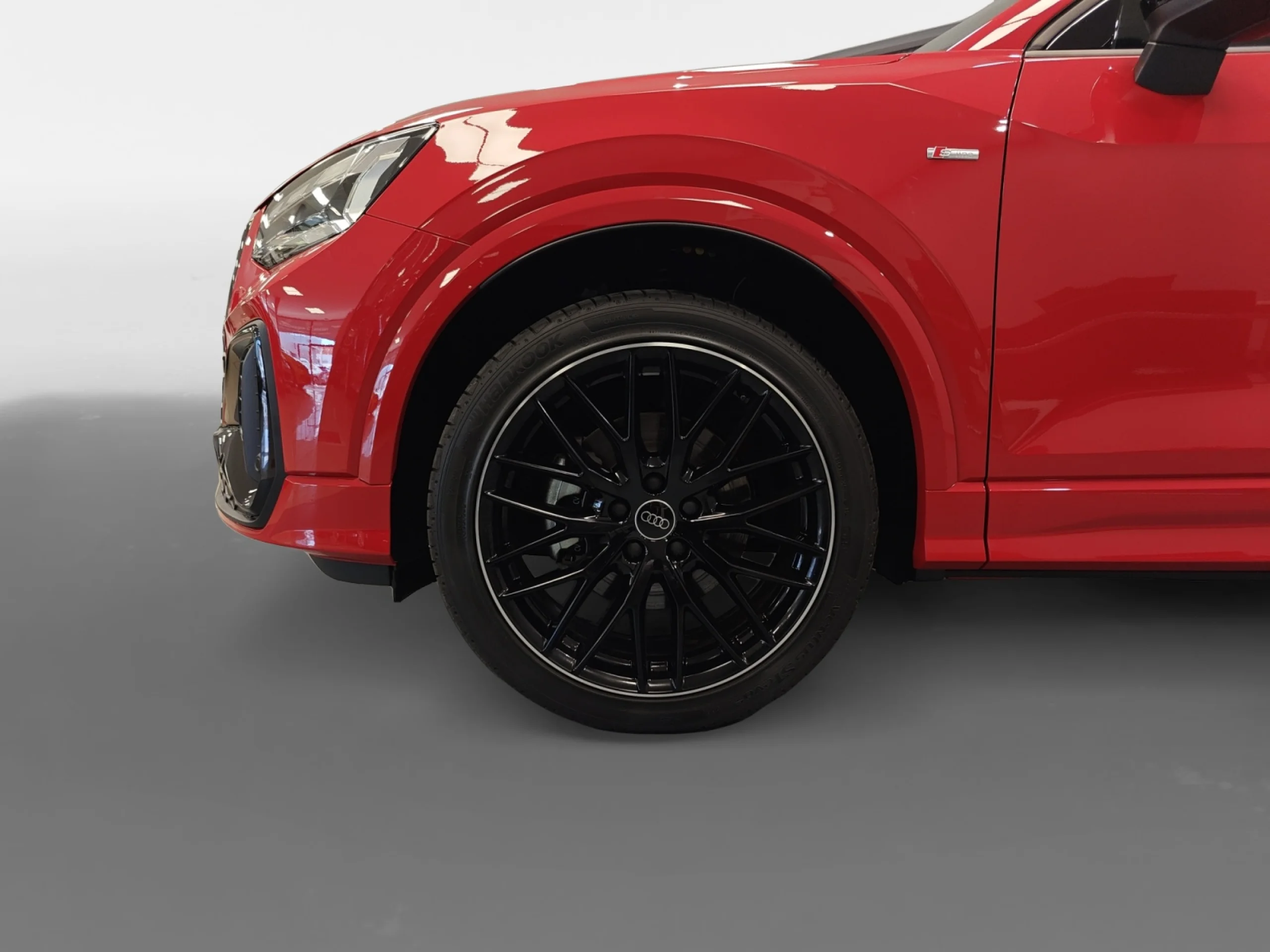 AUDI Q2 ADRENALIN 35 TFSI 110KW (150CV) - Foto 8