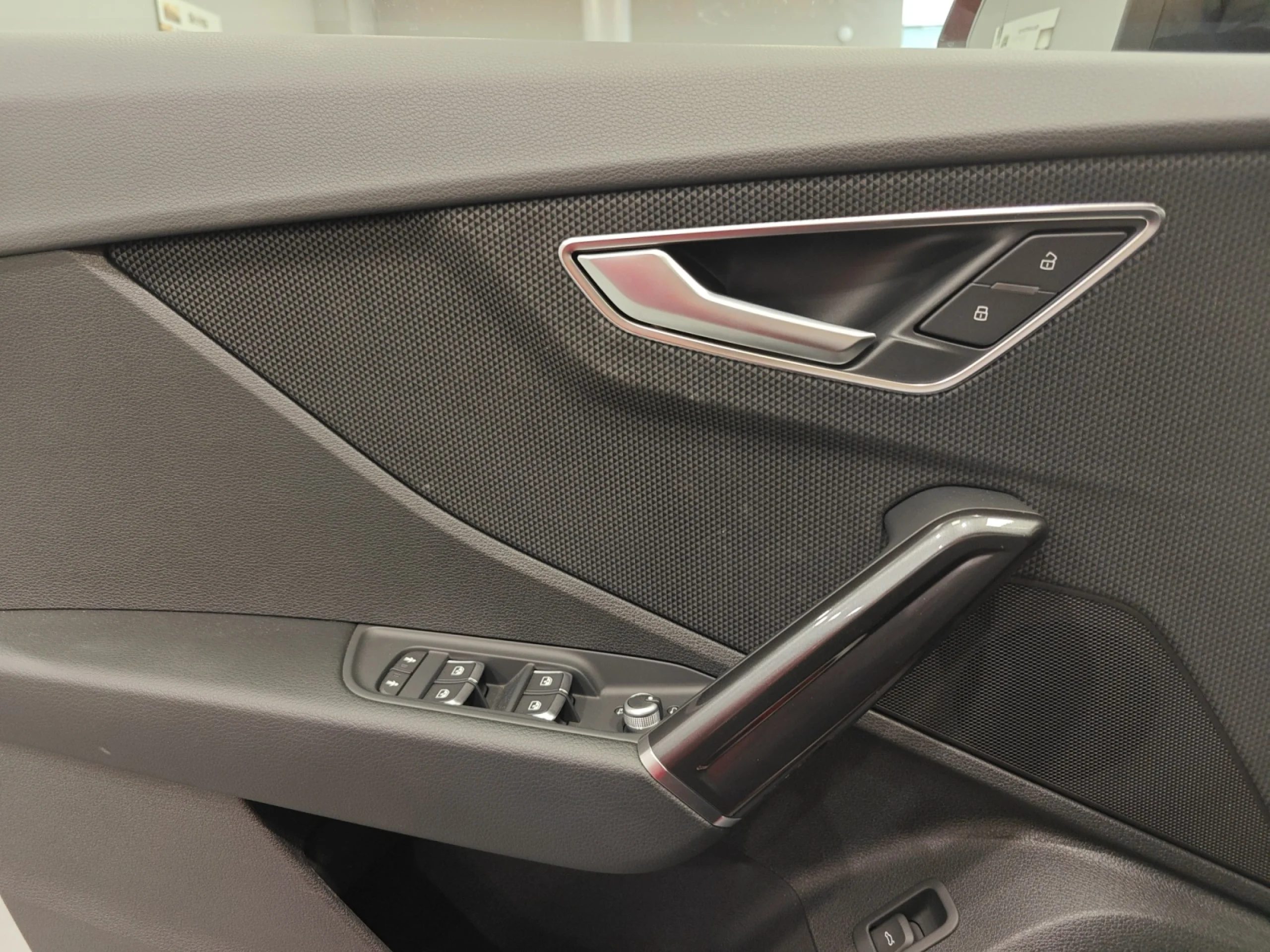AUDI Q2 ADRENALIN 35 TFSI 110KW (150CV) - Foto 13