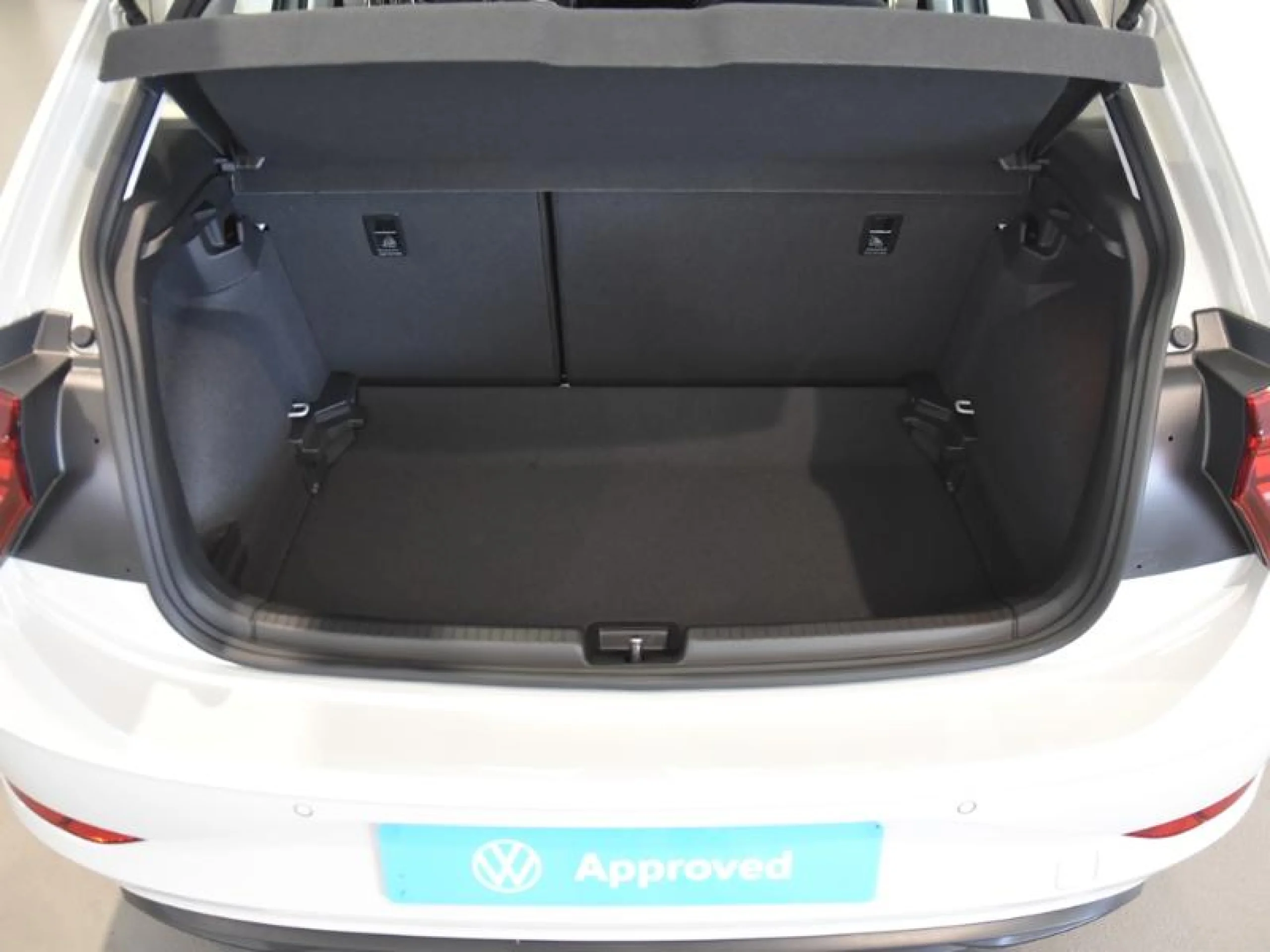 VOLKSWAGEN POLO POLO MATCH 1.0 MPI 59 KW (80 CV)  5 VEL. - Foto 7