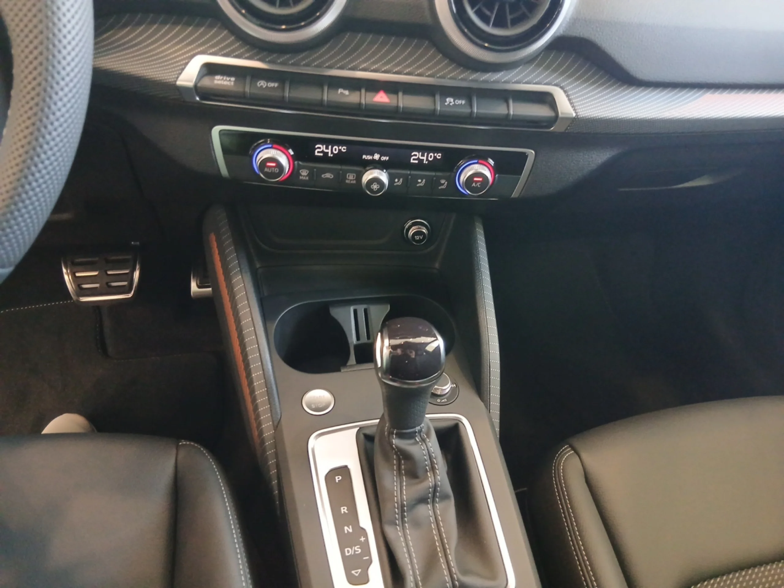 AUDI Q2 Q2  ADRENALIN EDITION 35 TDI  110(150) KW(CV) S TRONIC - Foto 13