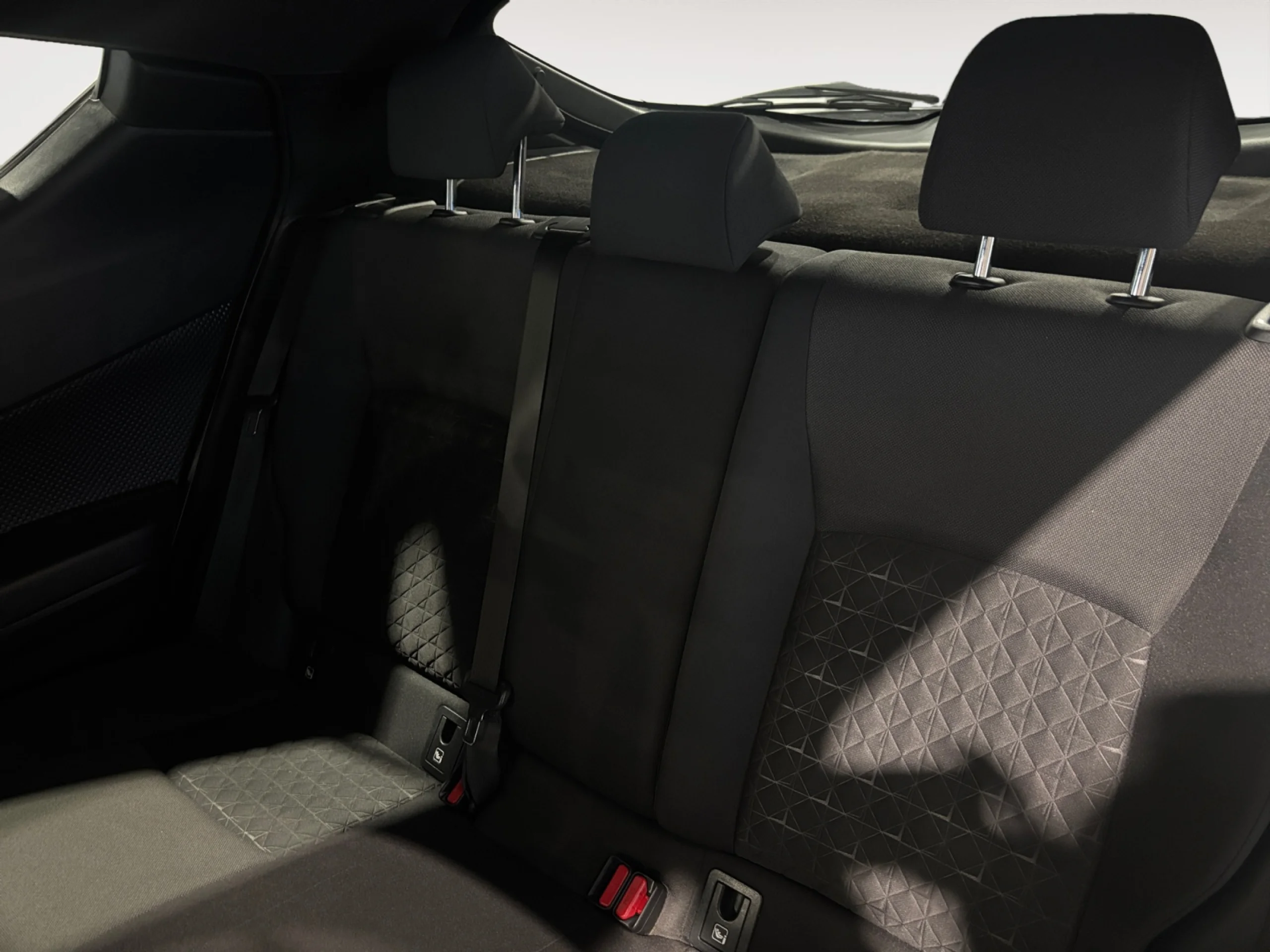 TOYOTA C HR 1.8 125H ADVANCE - Foto 6