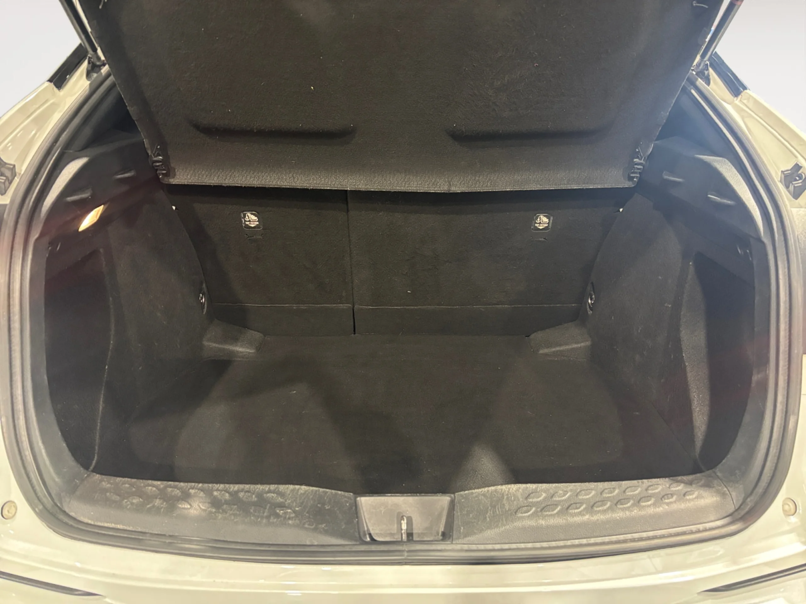 TOYOTA C HR 1.8 125H ADVANCE - Foto 7