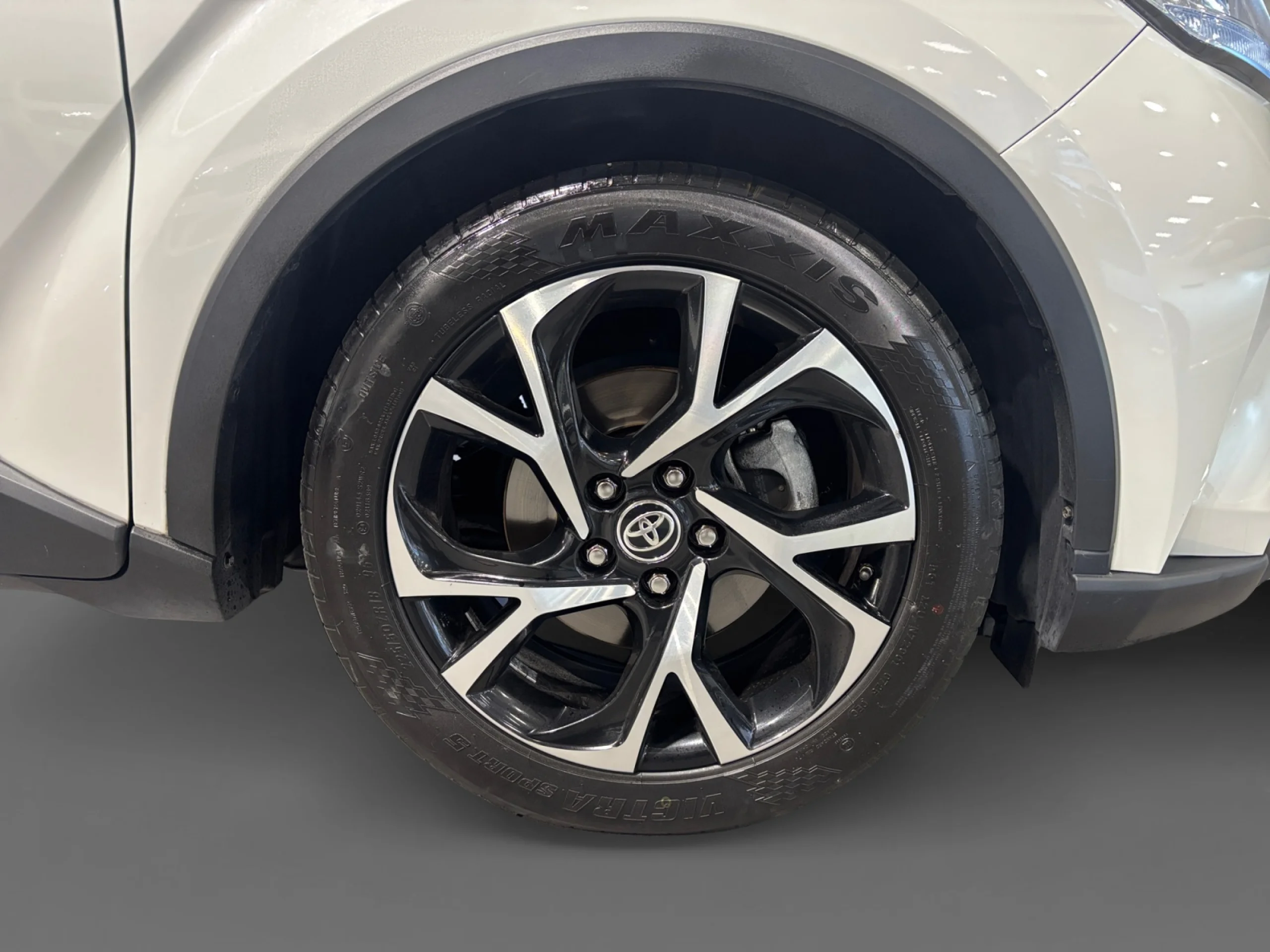 TOYOTA C HR 1.8 125H ADVANCE - Foto 8