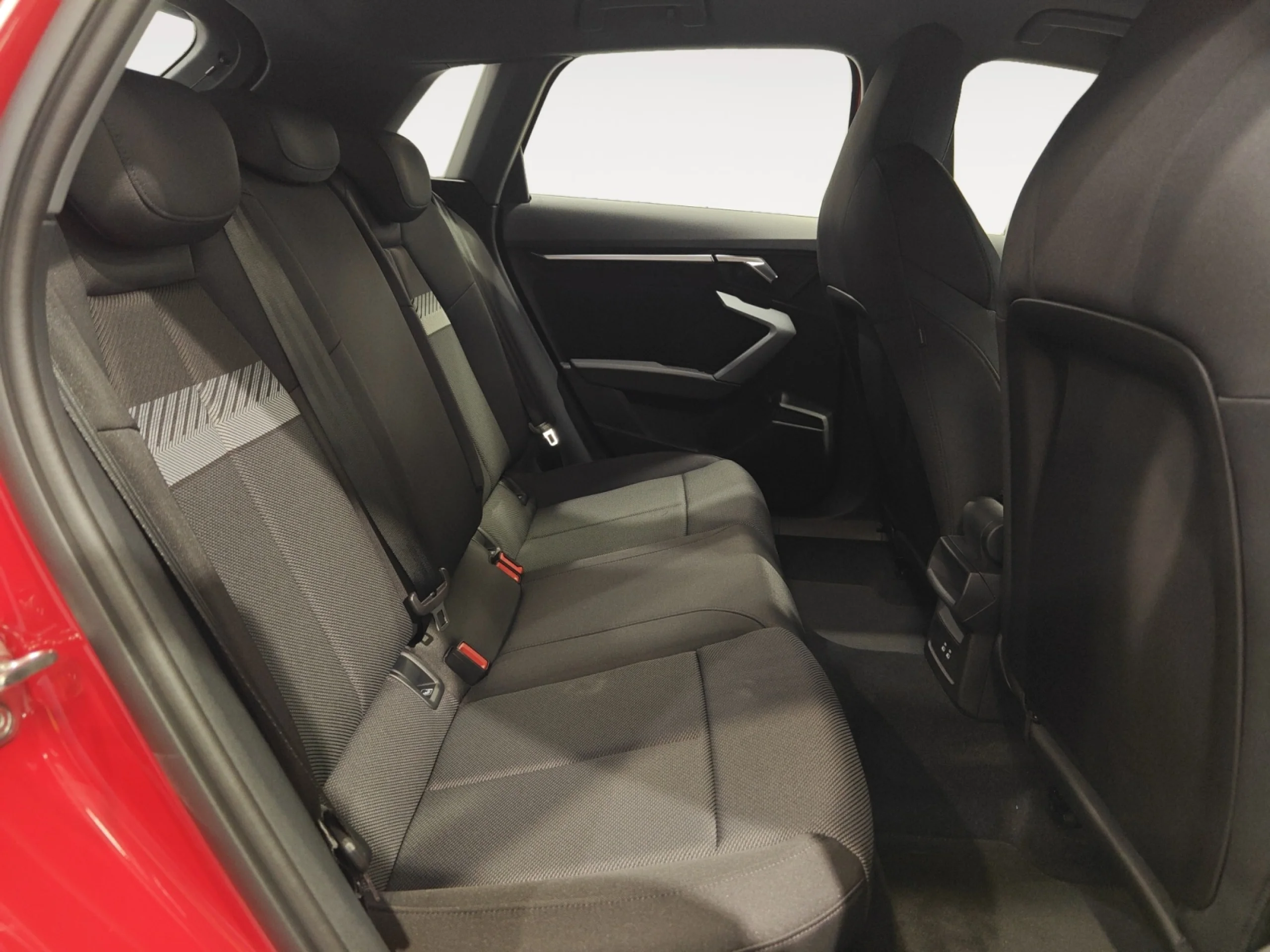 AUDI A3 ALLSTREET ADVANCED 35 TFSI 110KW S TRONI - Foto 6